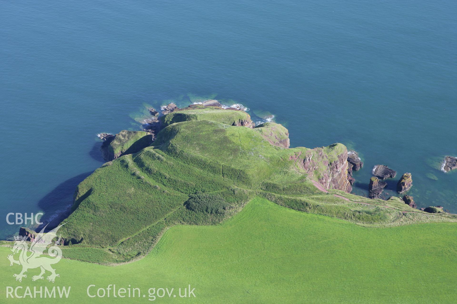 RCAHMW colour oblique aerial photograph of Greenala Point Fort. Taken on 30 July 2007 by Toby Driver