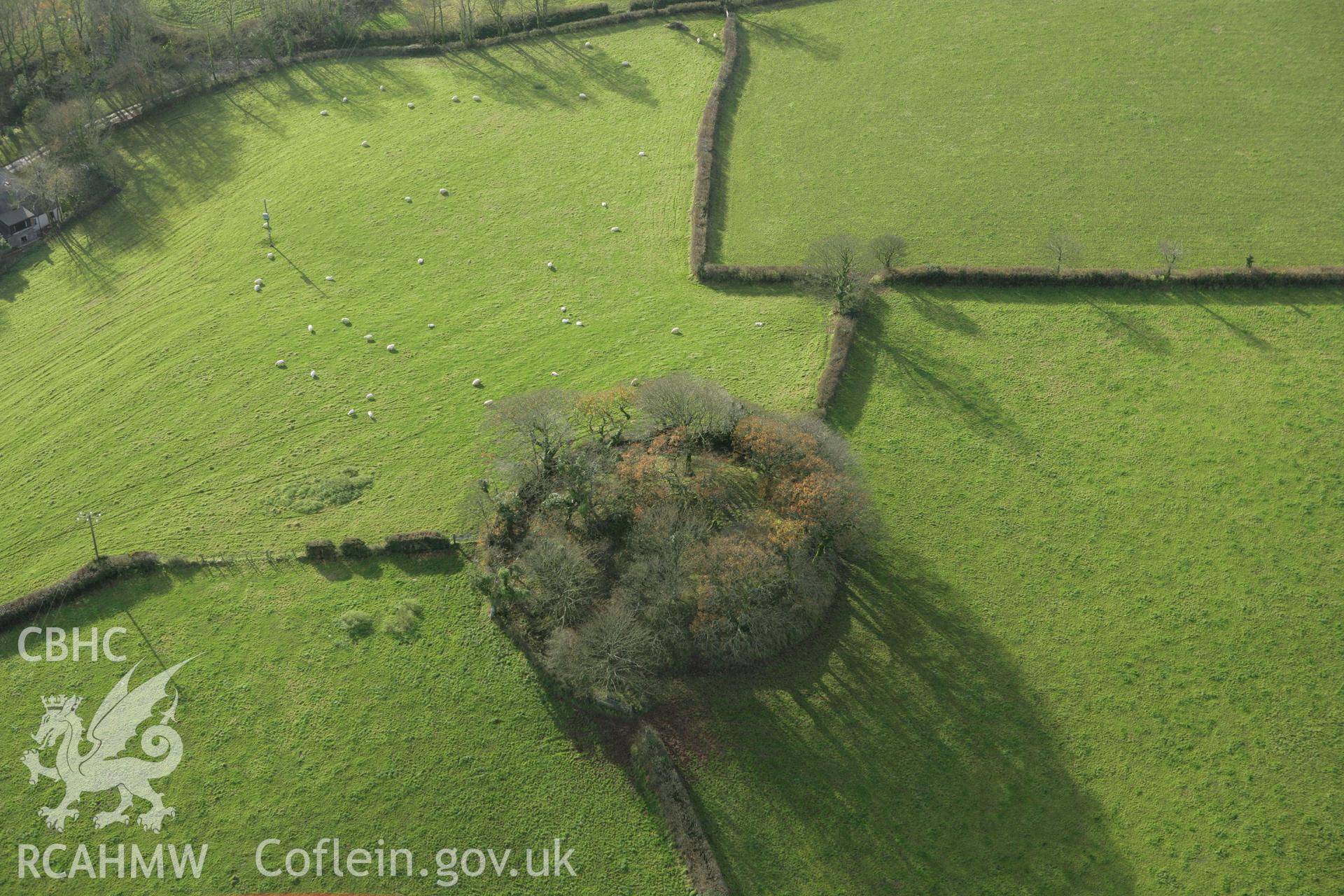 RCAHMW colour oblique photograph of Banc-y-Bettws motte. Taken by Toby Driver on 29/11/2007.