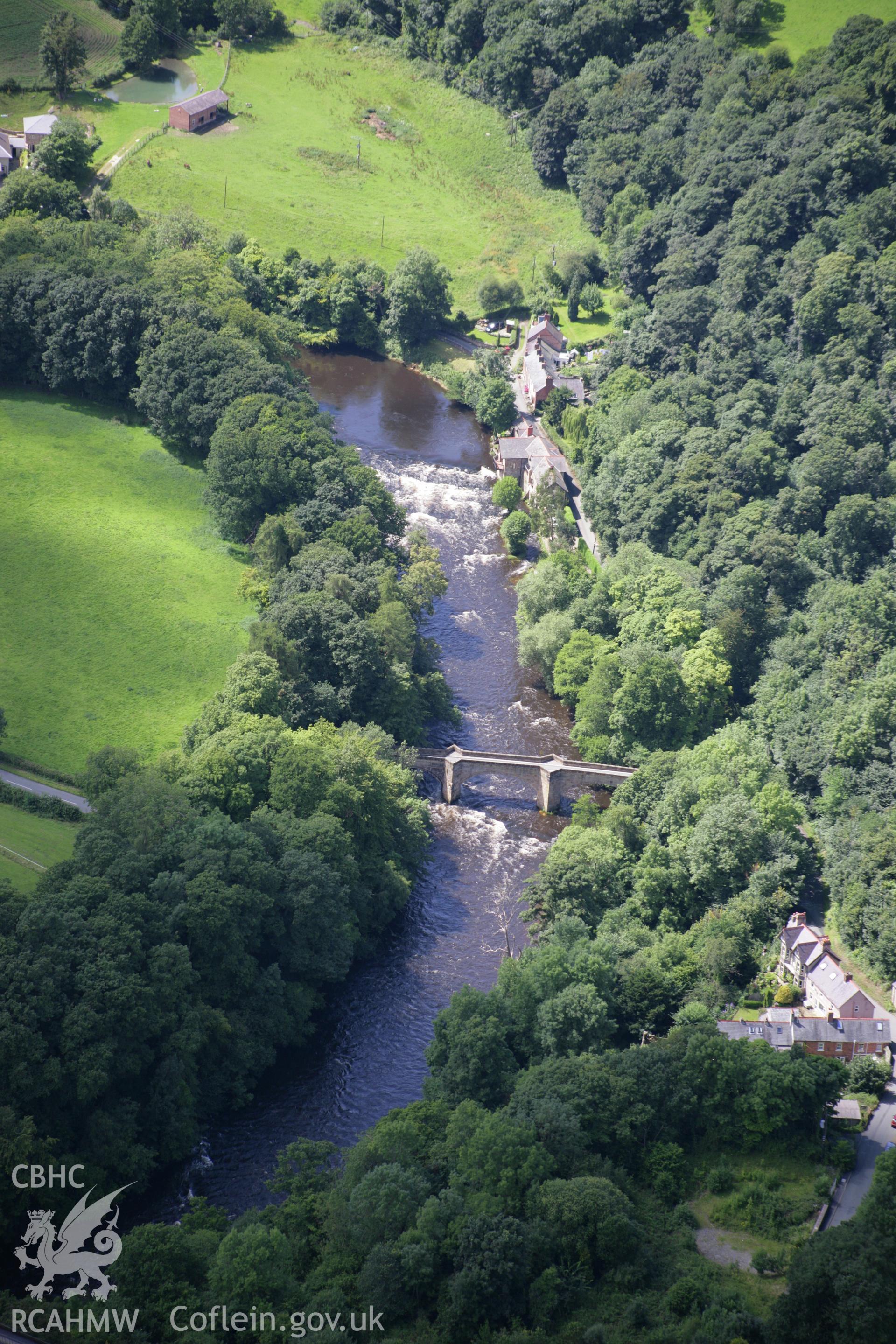 RCAHMW colour oblique aerial photograph of Cysylltau Bridge. Taken on 24 July 2007 by Toby Driver