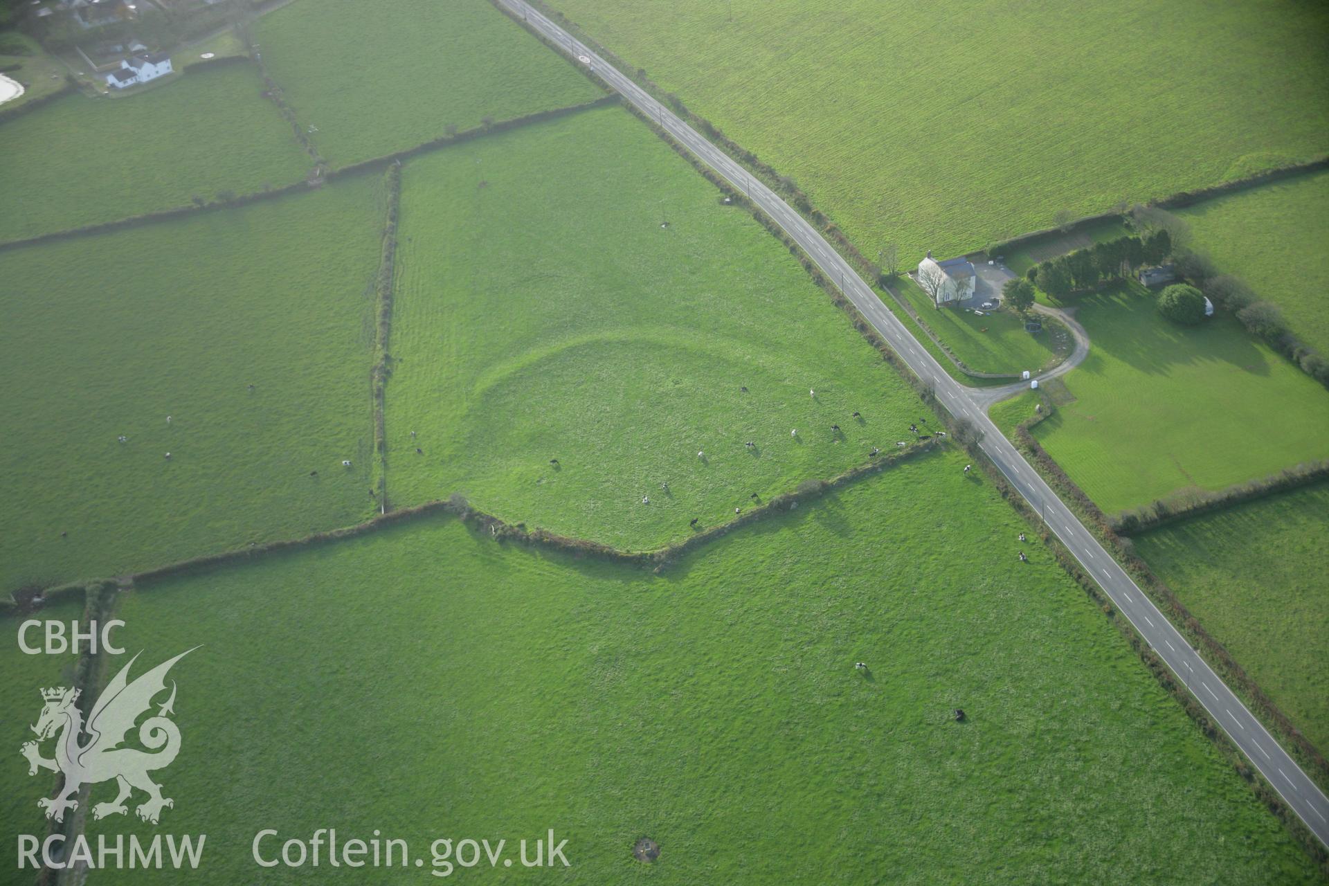 RCAHMW colour oblique photograph of Castell Garw, enclosure, Glandy Cross. Taken by Toby Driver on 06/11/2007.