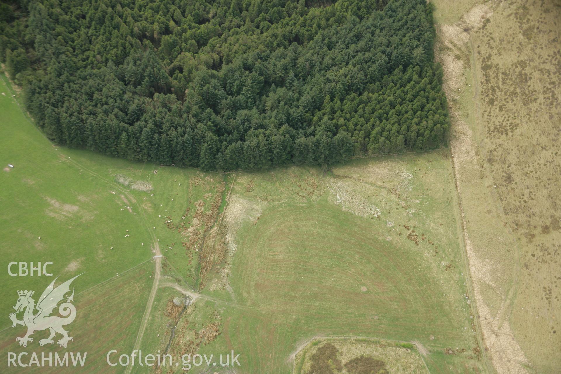 RCAHMW colour oblique aerial photograph of Bwlch-yr-Oerfa Settlement. Taken on 17 April 2007 by Toby Driver