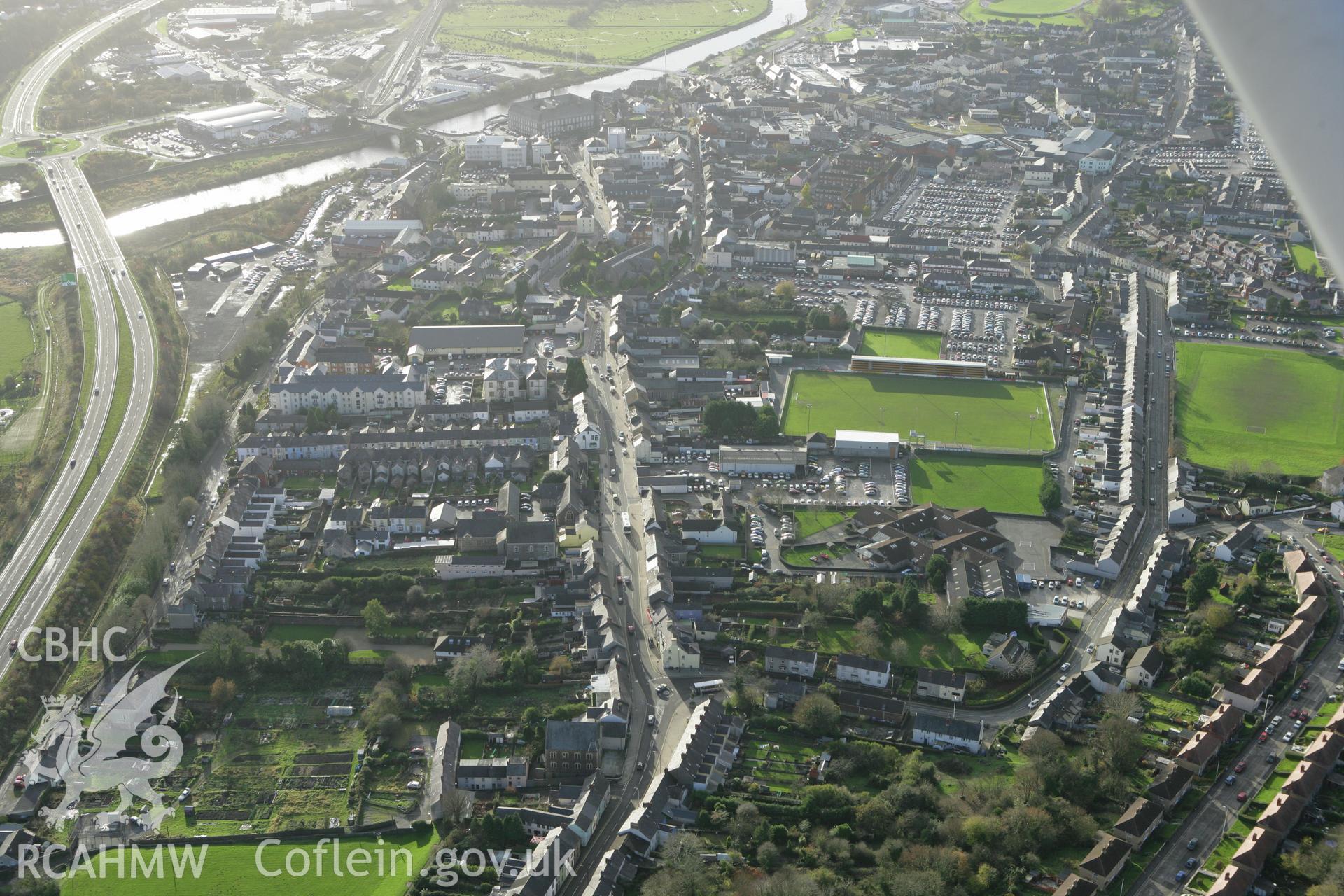 RCAHMW colour oblique photograph of Carmarthen Roman Military Settlement;Carmarthen. Taken by Toby Driver on 29/11/2007.