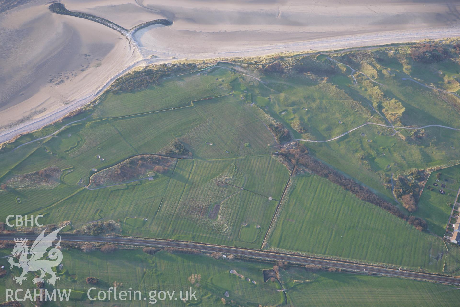 RCAHMW colour oblique photograph of Maesdu golf course and earthworks. Taken by Toby Driver on 20/12/2007.