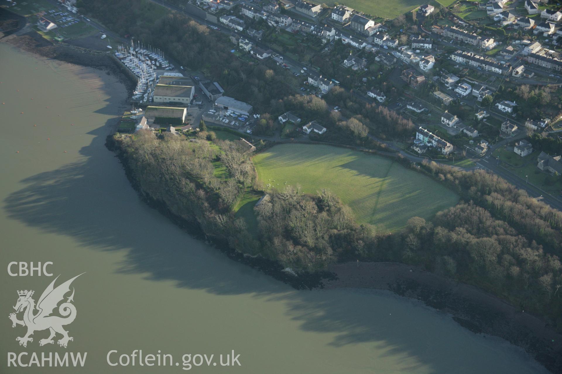 RCAHMW colour oblique aerial photograph of Dinas Camp. Taken on 25 January 2007 by Toby Driver