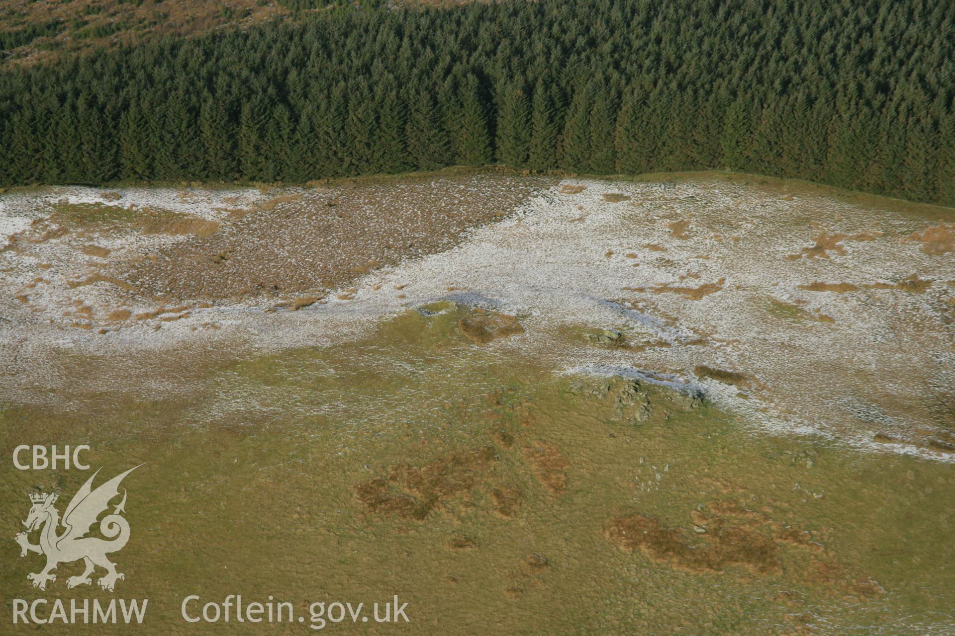 RCAHMW colour oblique aerial photograph of Carnedd Das Eithin. Taken on 25 January 2007 by Toby Driver