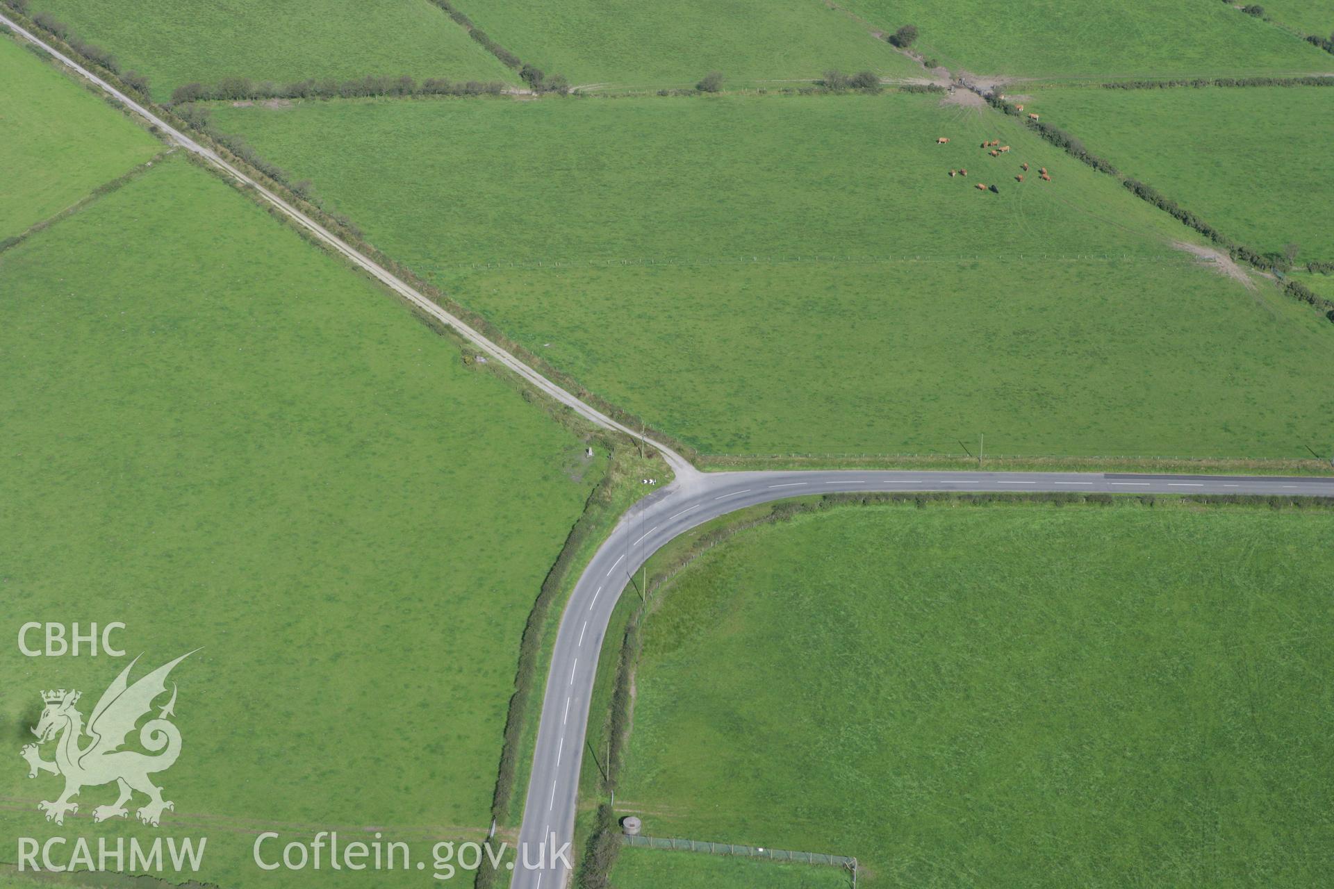 RCAHMW colour oblique photograph of Crugievan;Crug Ieuan. Taken by Toby Driver on 11/09/2007.