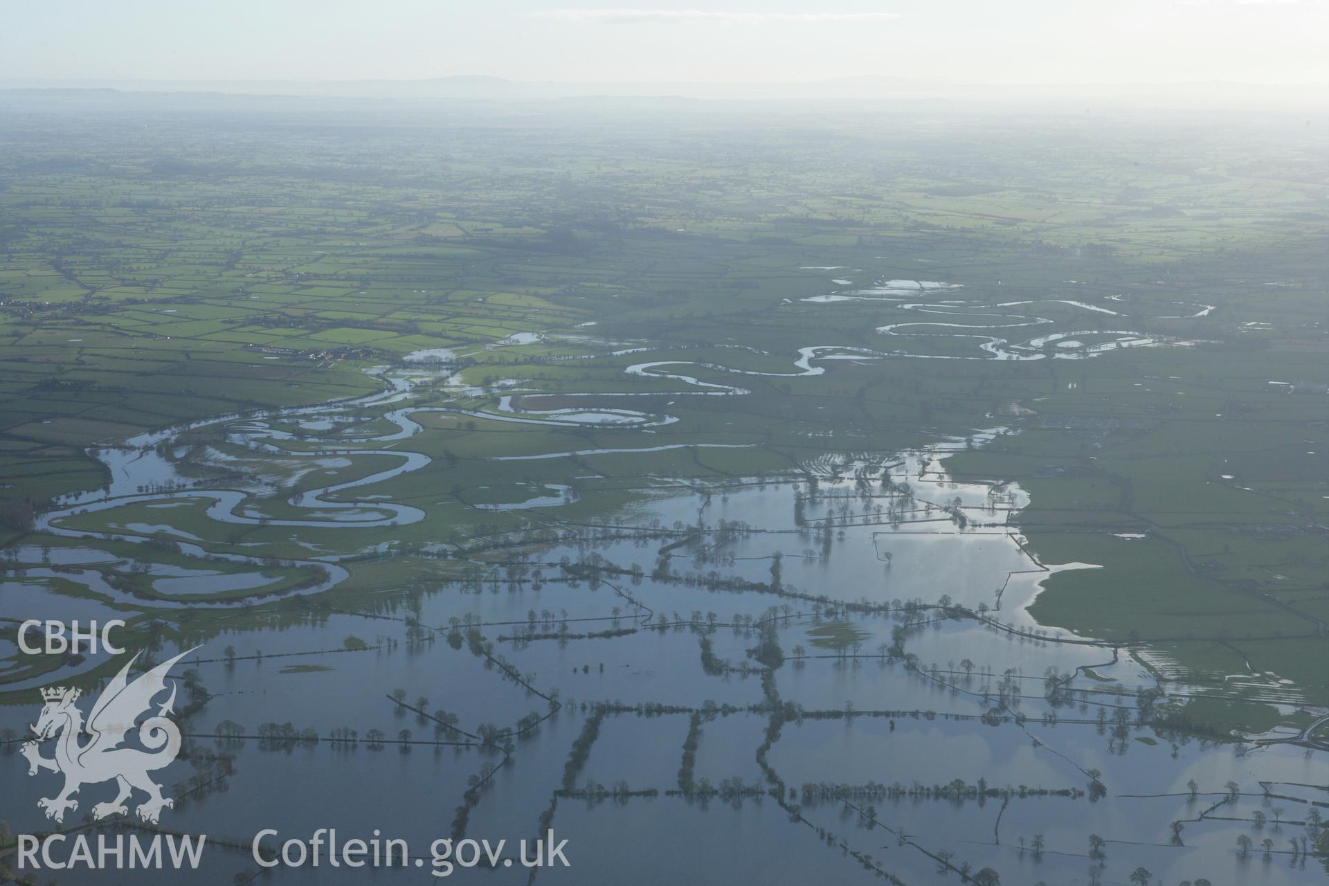 RCAHMW colour oblique photograph of River Dee to south of Holt. Taken by Toby Driver on 11/12/2007.