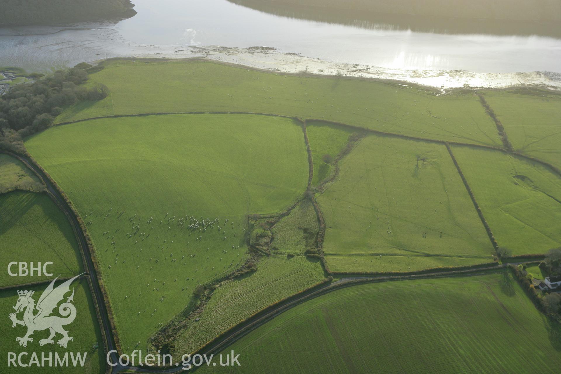 RCAHMW colour oblique photograph of Coedcanlas garden earthworks. Taken by Toby Driver on 29/11/2007.