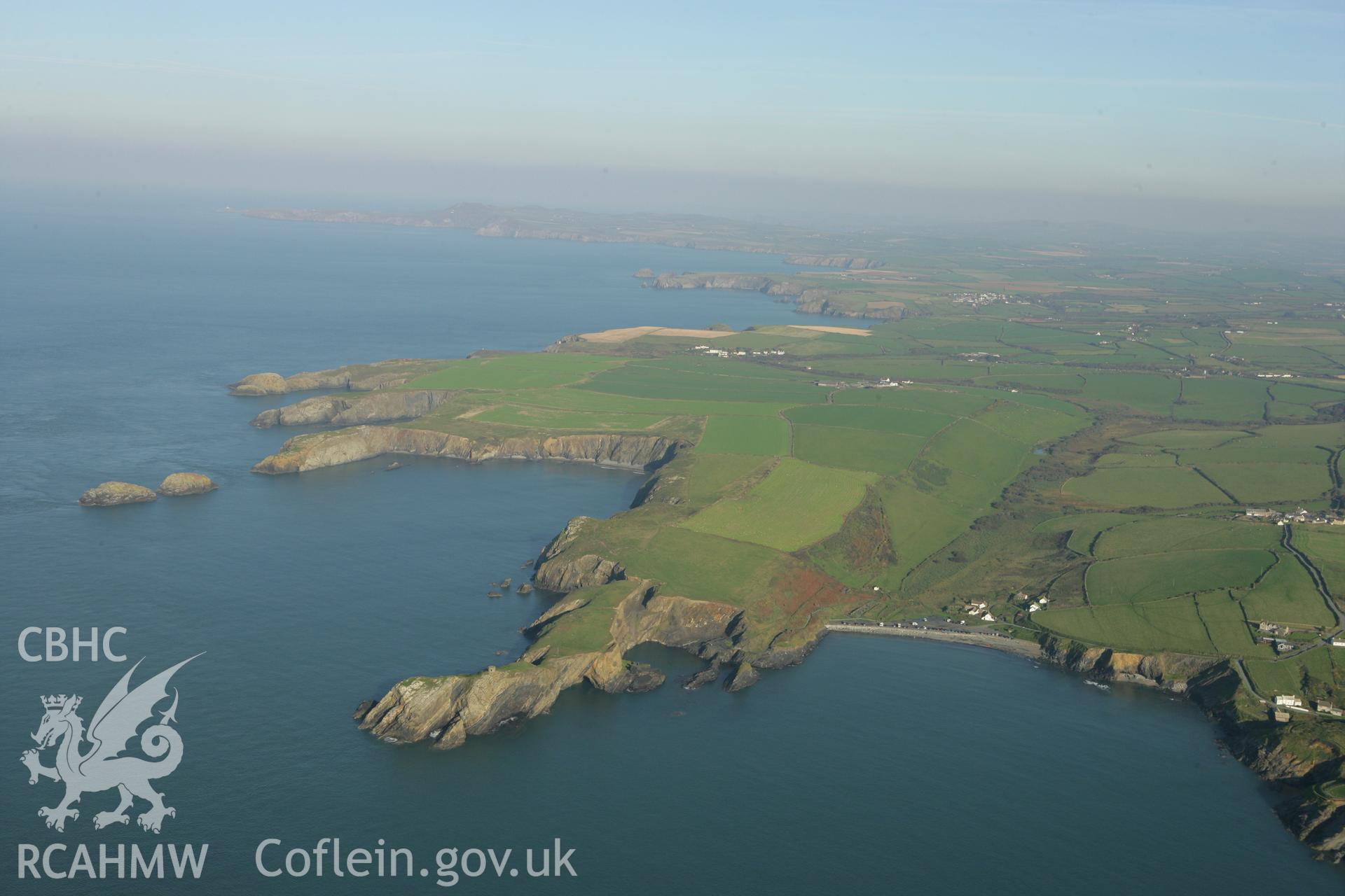 RCAHMW colour oblique photograph of Abereiddy village;Abereiddi. Taken by Toby Driver on 23/10/2007.