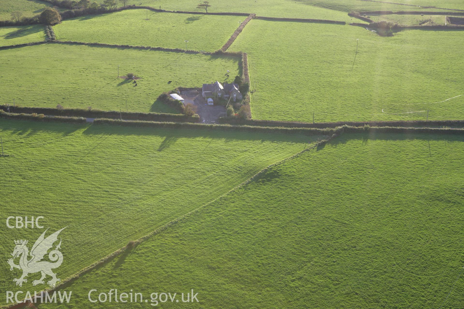 RCAHMW colour oblique photograph of Leechpool Barrow pair. Taken by Toby Driver on 04/10/2007.