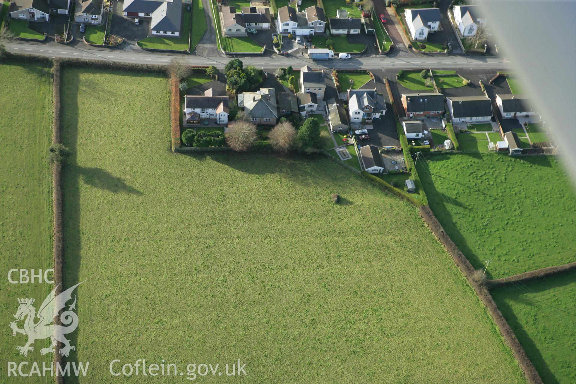 RCAHMW colour oblique photograph of Ffynnon Newydd henge. Taken by Toby Driver on 29/11/2007.