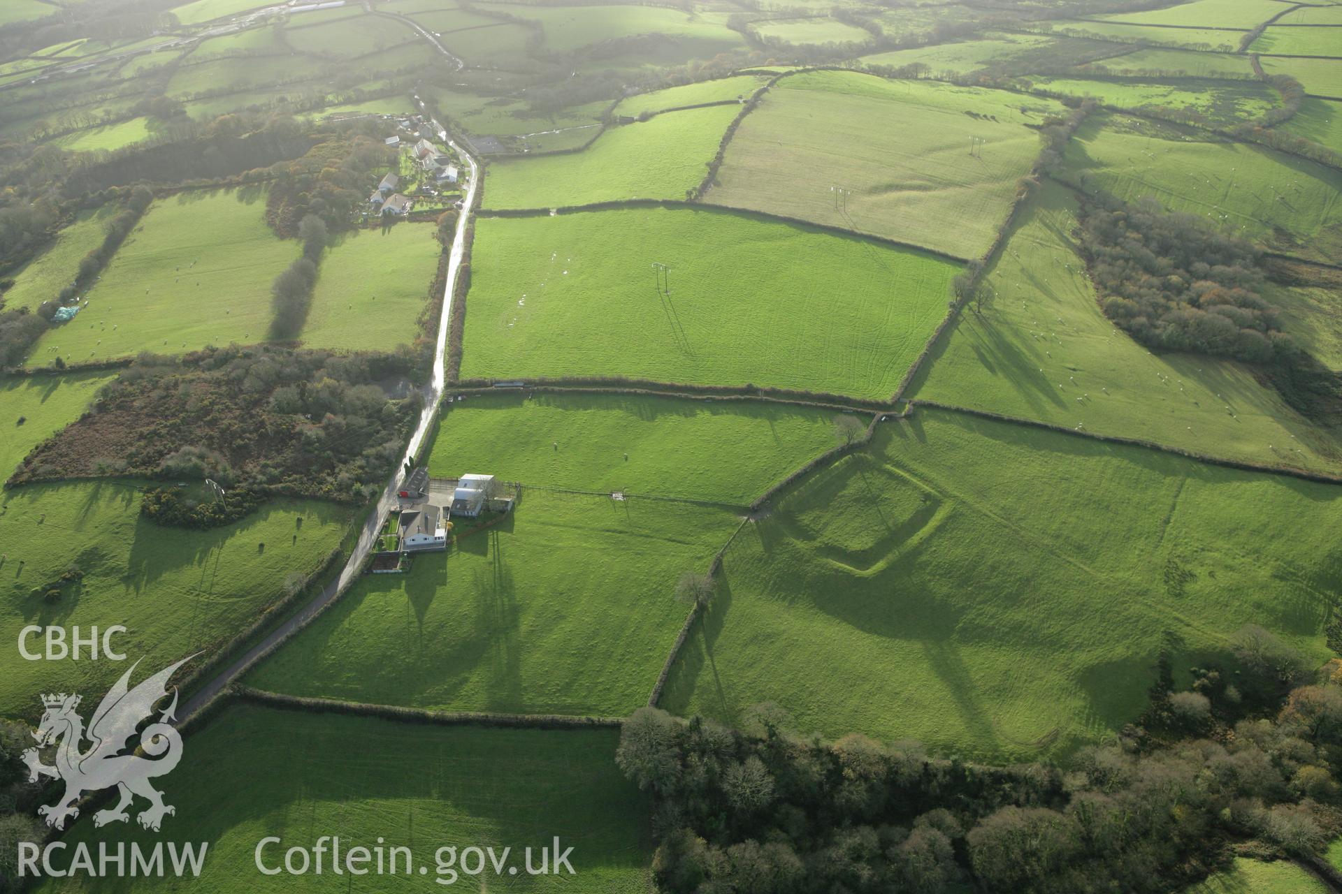 RCAHMW colour oblique photograph of Bryn Cywyn enclosure. Taken by Toby Driver on 29/11/2007.