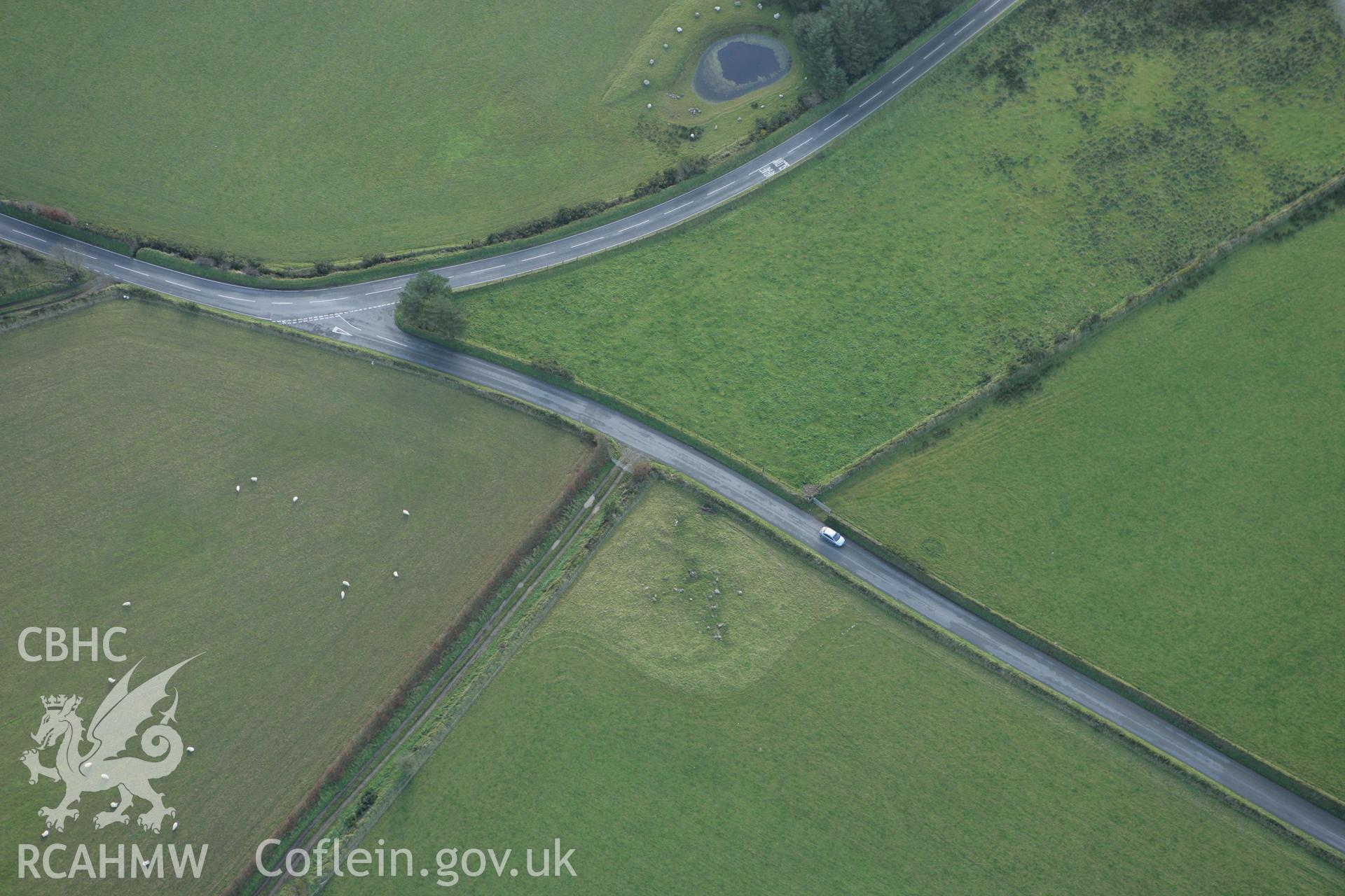 RCAHMW colour oblique photograph of Whilgarn. Taken by Toby Driver on 29/11/2007.