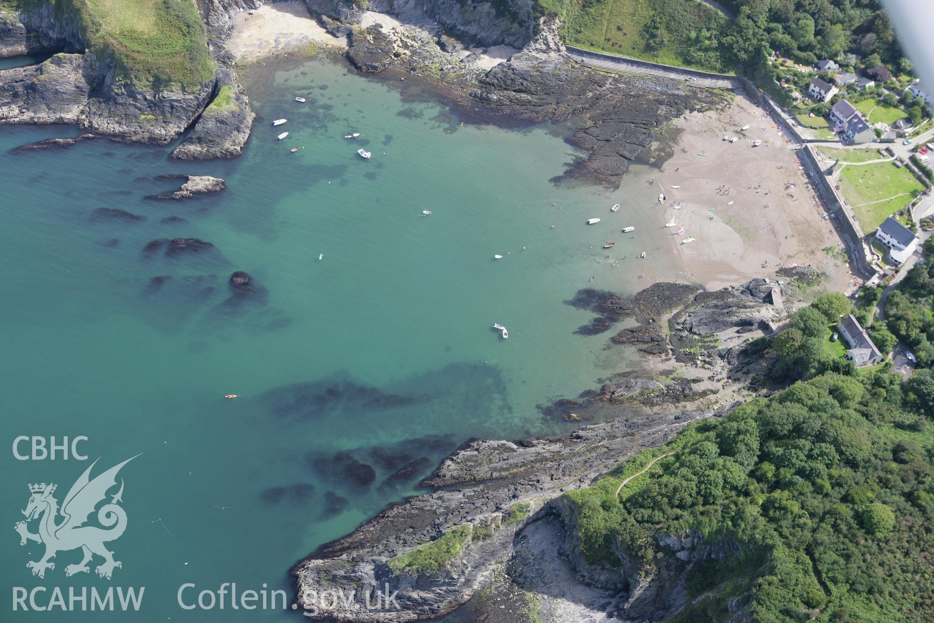 RCAHMW colour oblique photograph of Cwm yr Eglyws;Dinas Harbour. Taken by Toby Driver on 01/08/2007.