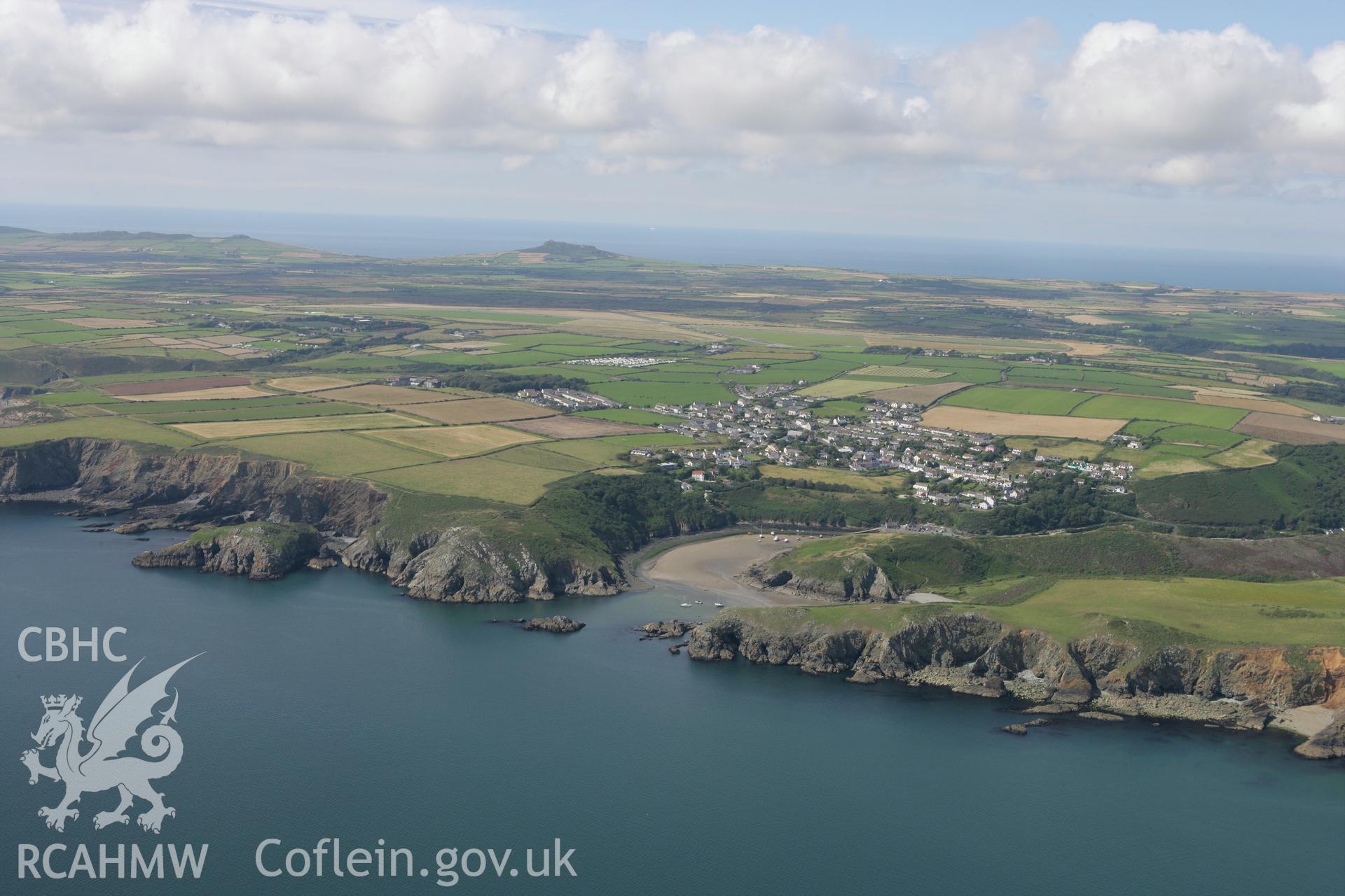 RCAHMW colour oblique photograph of Solva. Taken by Toby Driver on 01/08/2007.