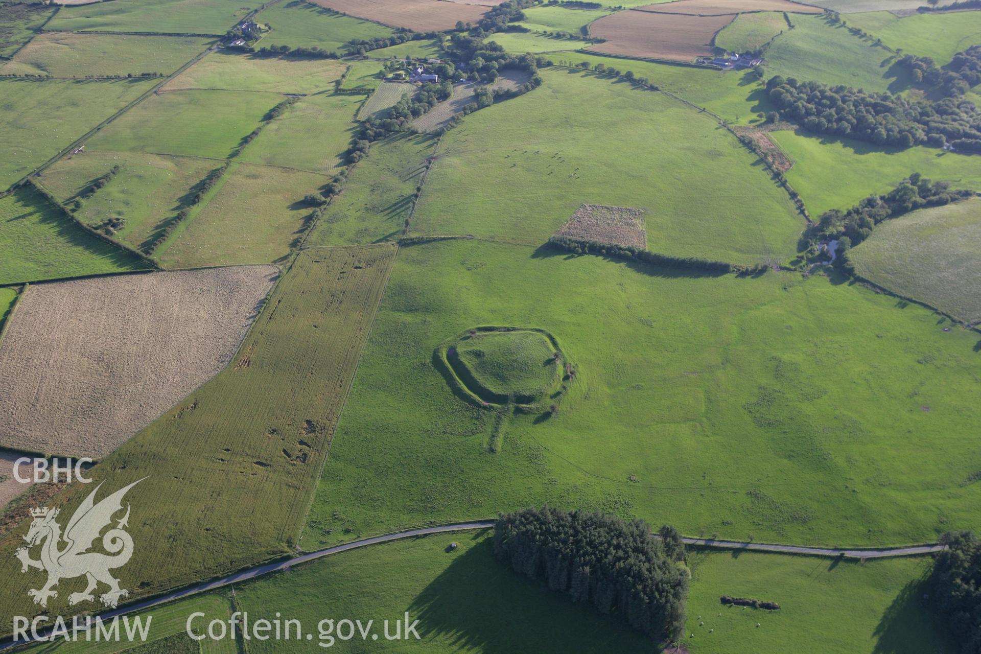 RCAHMW colour oblique aerial photograph of Twyn-y-Gaer. Taken on 08 August 2007 by Toby Driver