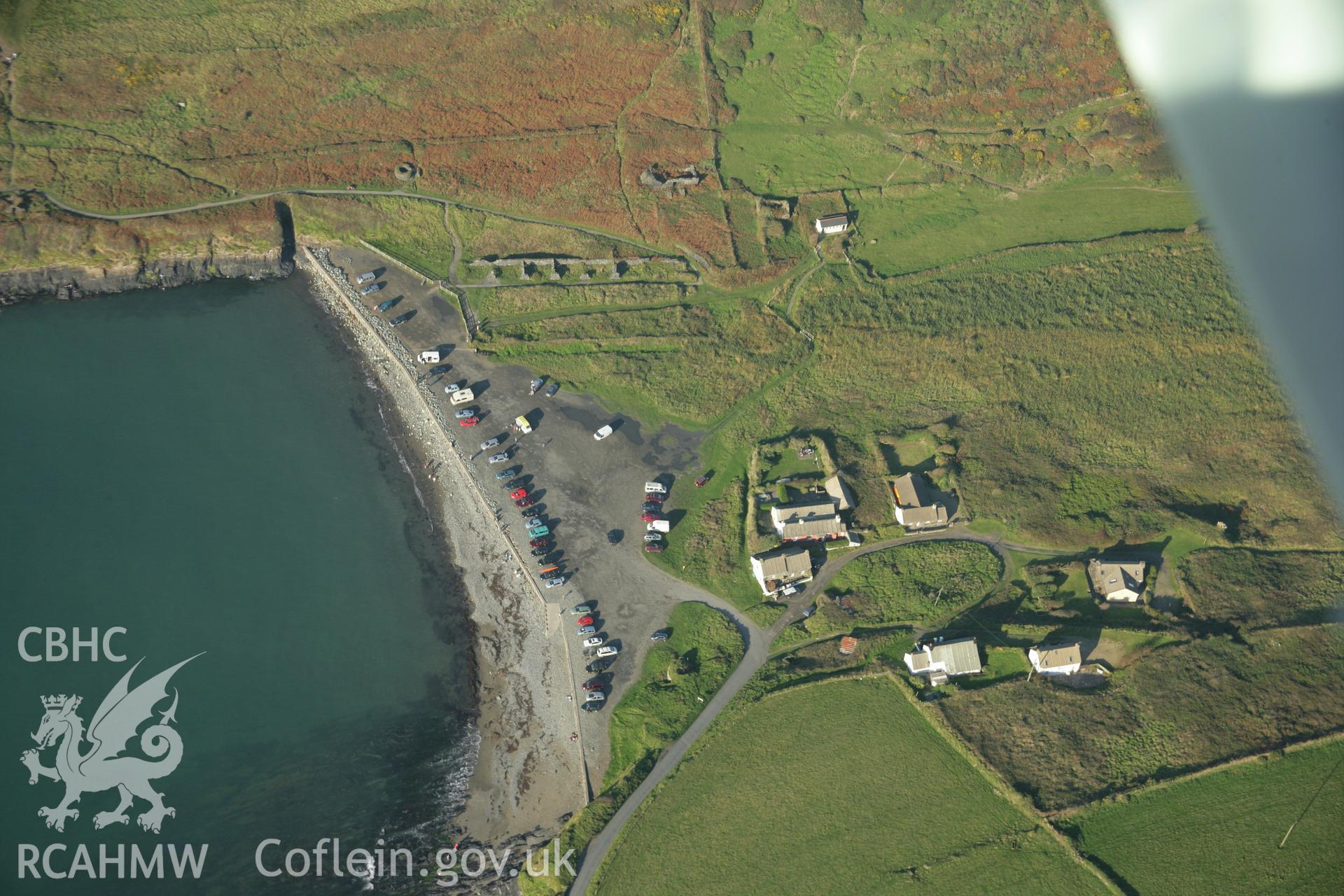 RCAHMW colour oblique photograph of Abereiddy village;Abereiddi. Taken by Toby Driver on 23/10/2007.