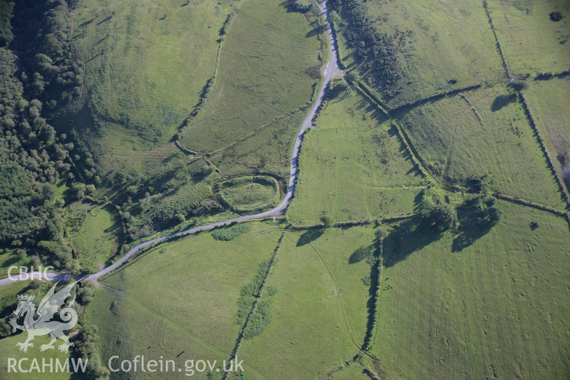 RCAHMW colour oblique aerial photograph of Clawdd Brythonig. Taken on 08 August 2007 by Toby Driver