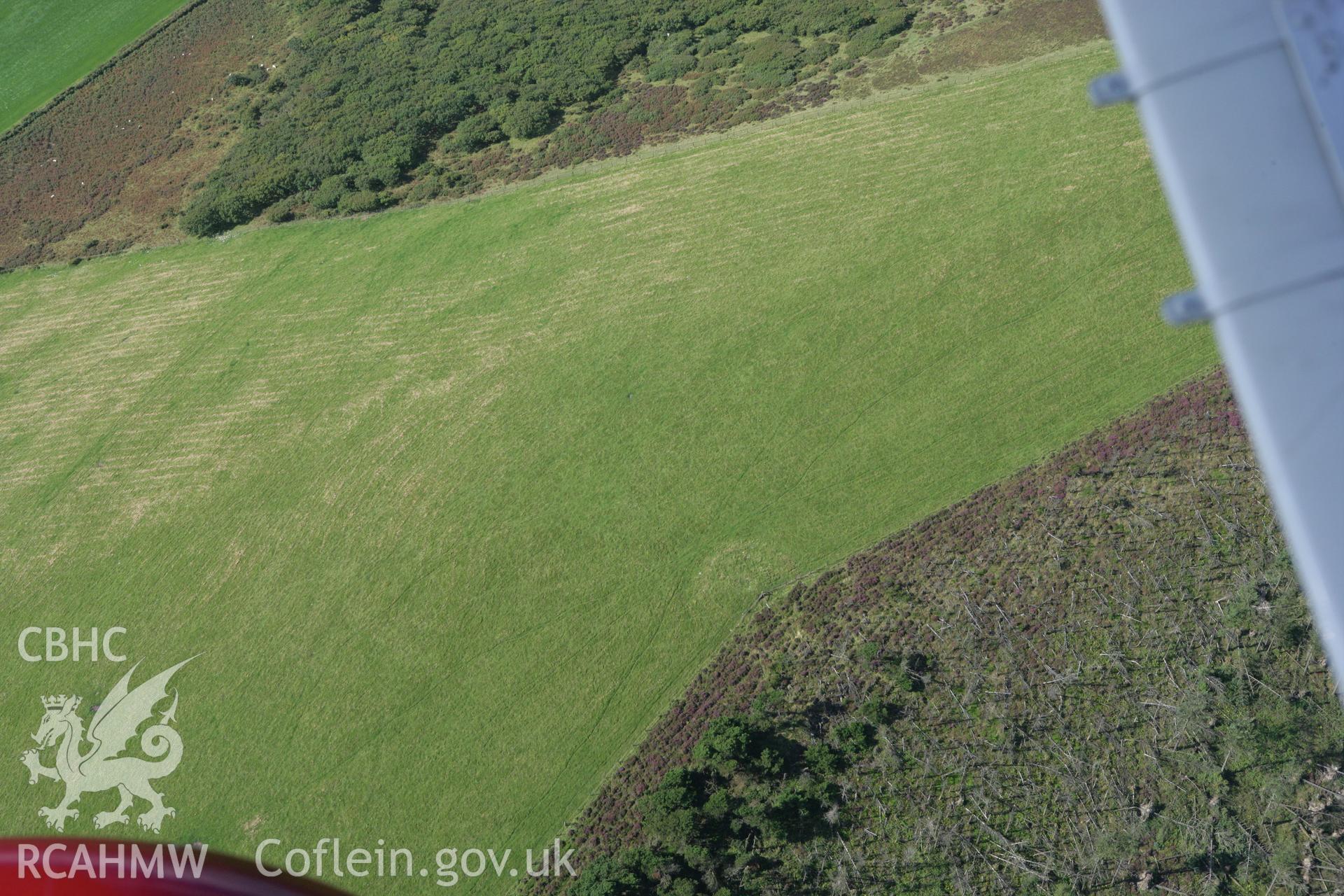 RCAHMW colour oblique photograph of Y Frenni Fawr, E. Taken by Toby Driver on 11/09/2007.