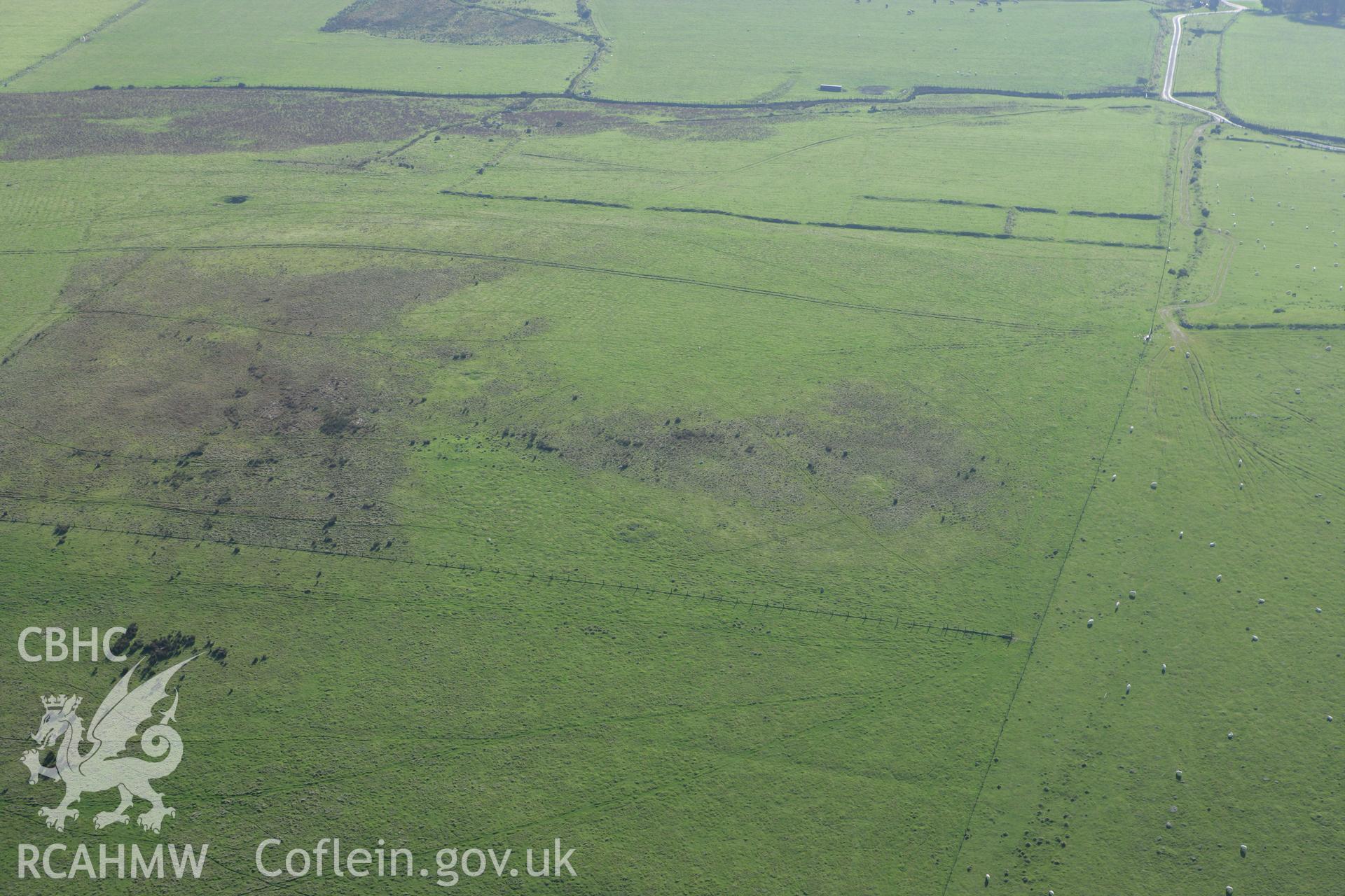 RCAHMW colour oblique photograph of Mynydd Morvil settlement. Taken by Toby Driver on 23/10/2007.