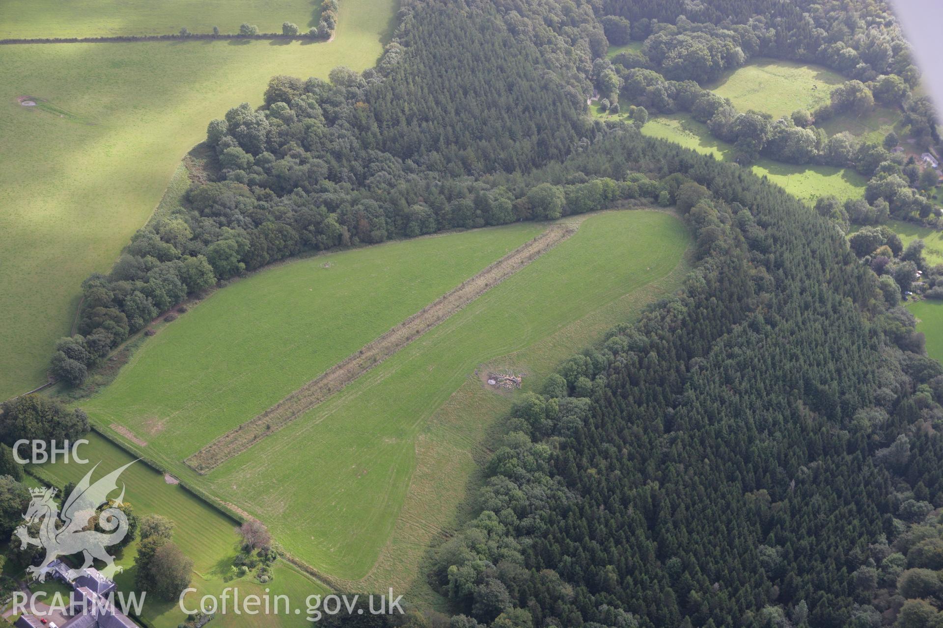 RCAHMW colour oblique photograph of Ffynone Wood, promontory fort. Taken by Toby Driver on 11/09/2007.