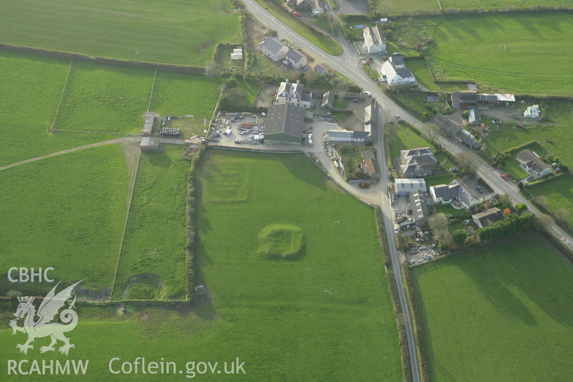 RCAHMW colour oblique photograph of Woodstock Ring, earthwork;Parc capel, rectangular earthwork enclosure. Taken by Toby Driver on 06/11/2007.