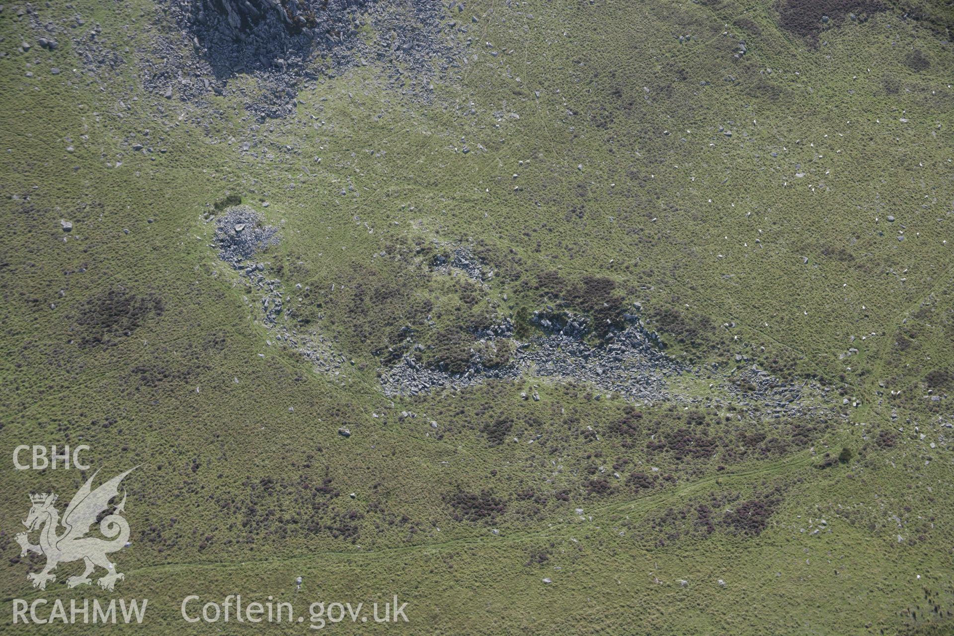 RCAHMW colour oblique photograph of Carn Menyn Cairn. Taken by Toby Driver on 11/09/2007.