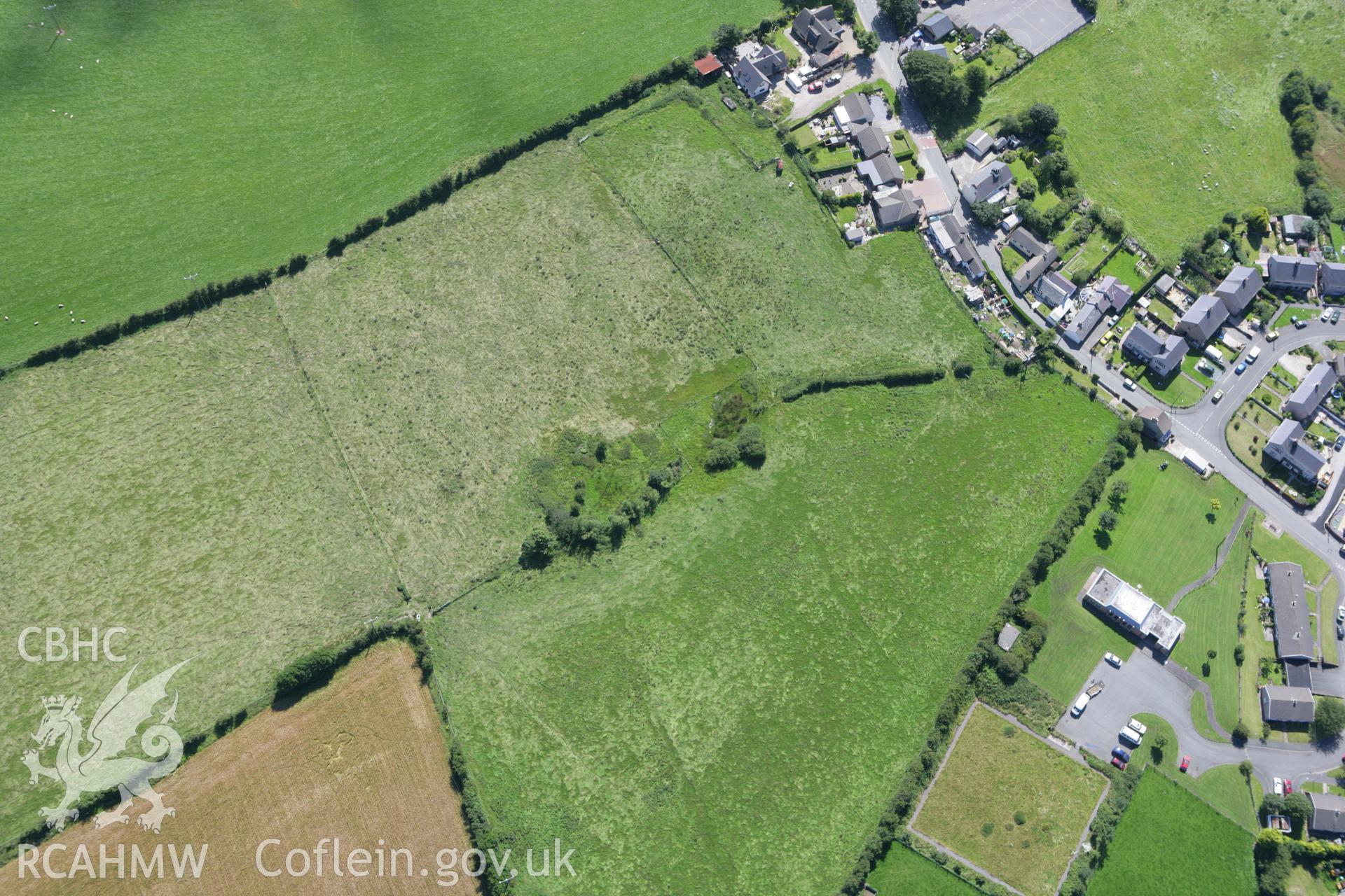 RCAHMW colour oblique aerial photograph of Berthen-Gam Round Barrow 'A'. Taken on 31 July 2007 by Toby Driver