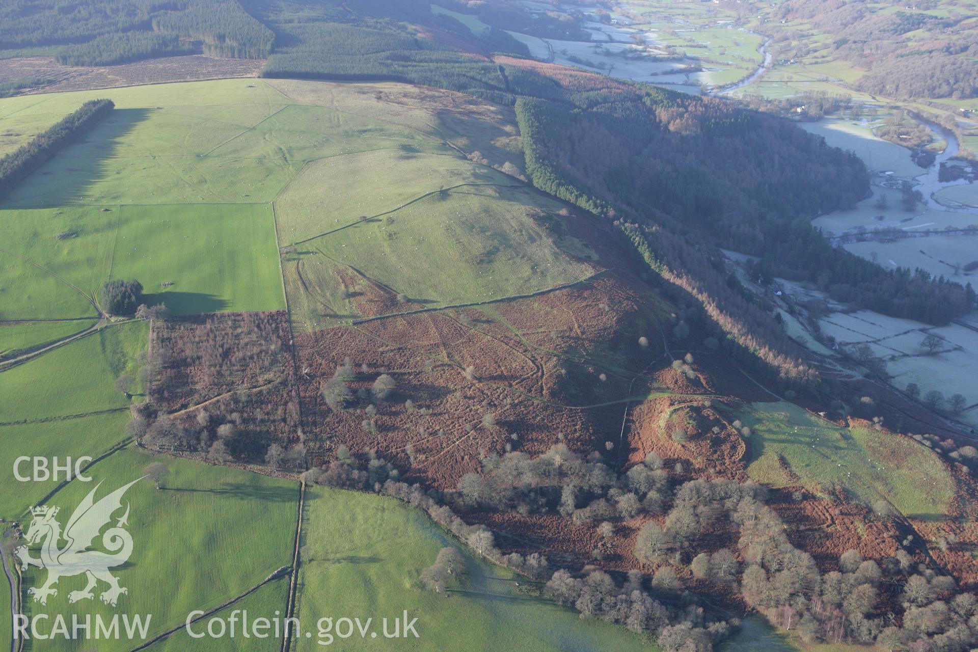 RCAHMW colour oblique photograph of Craig Yr Ychain;Craig Yr Uchain;Craig Yr Ychen. Taken by Toby Driver on 11/12/2007.