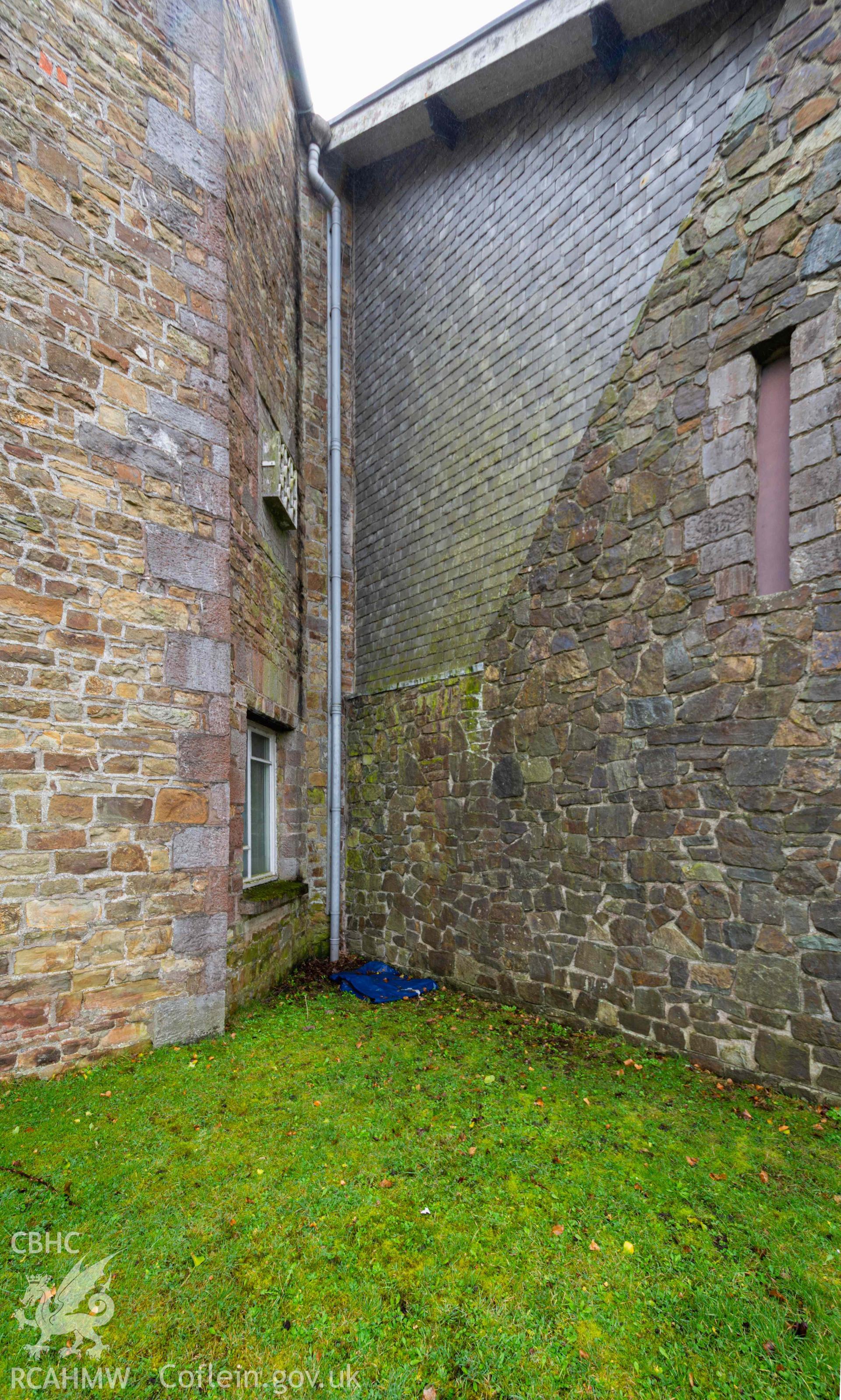 Gaol (Former) - Detailed view of the intersection between two parts of the building, taken from North