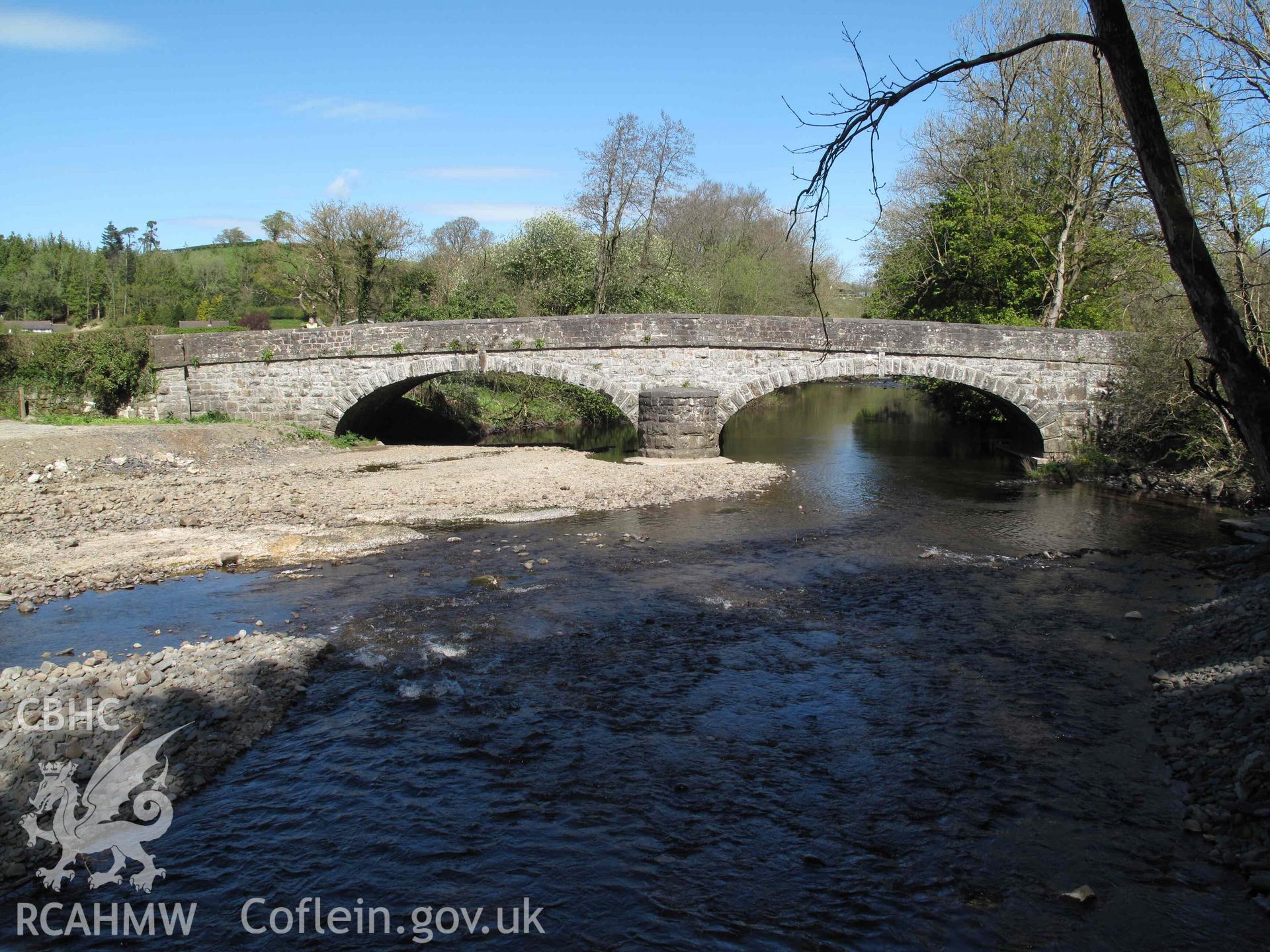 Dolobran Bridge, Mathrafal