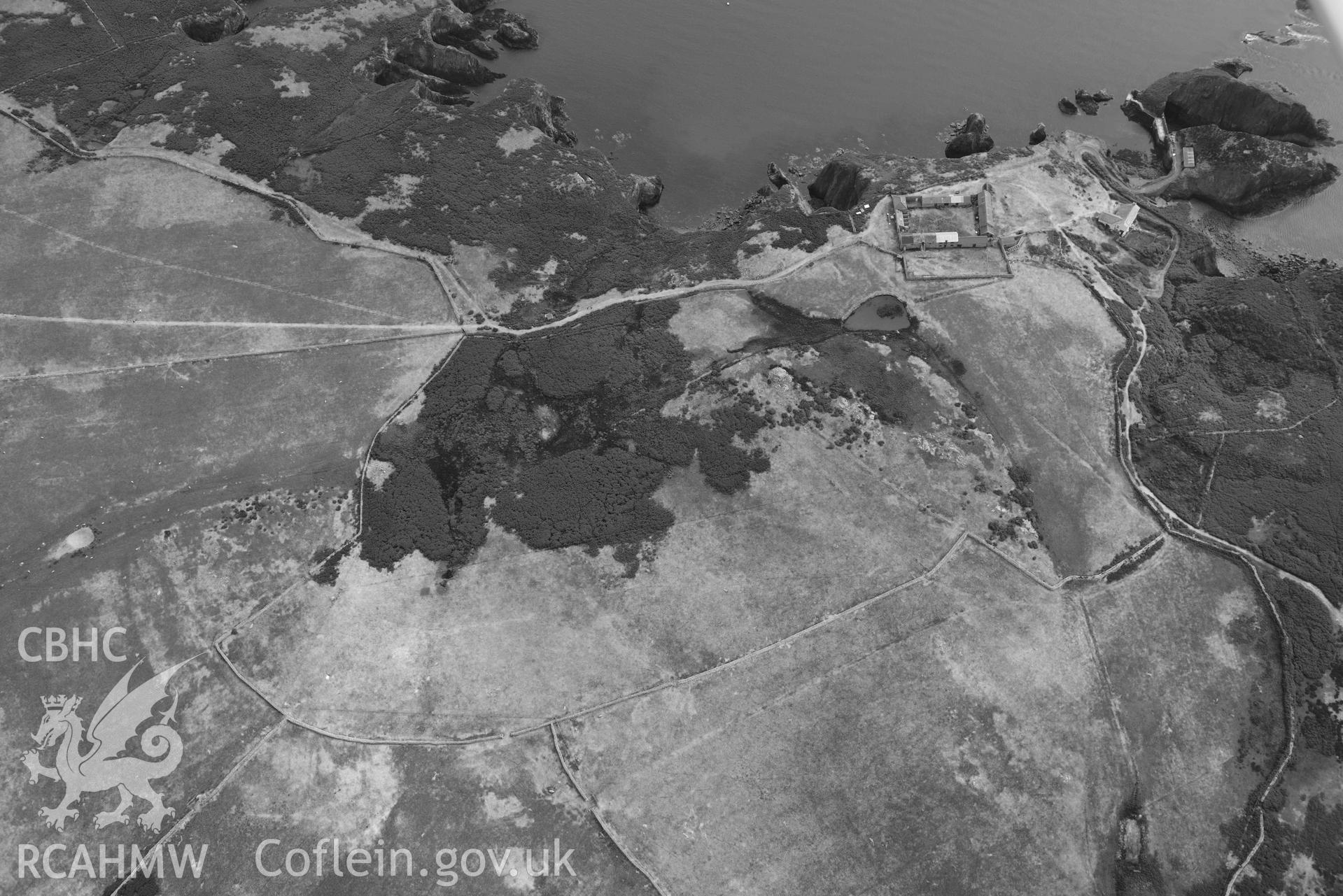 Ramsey Island, farmhouse and parchmarks, with colour bands rebalanced to show cropmark archaeology. © Crown: CHERISH PROJECT 2017. Produced with EU funds through the Ireland Wales Co-operation Programme 2014-2023.