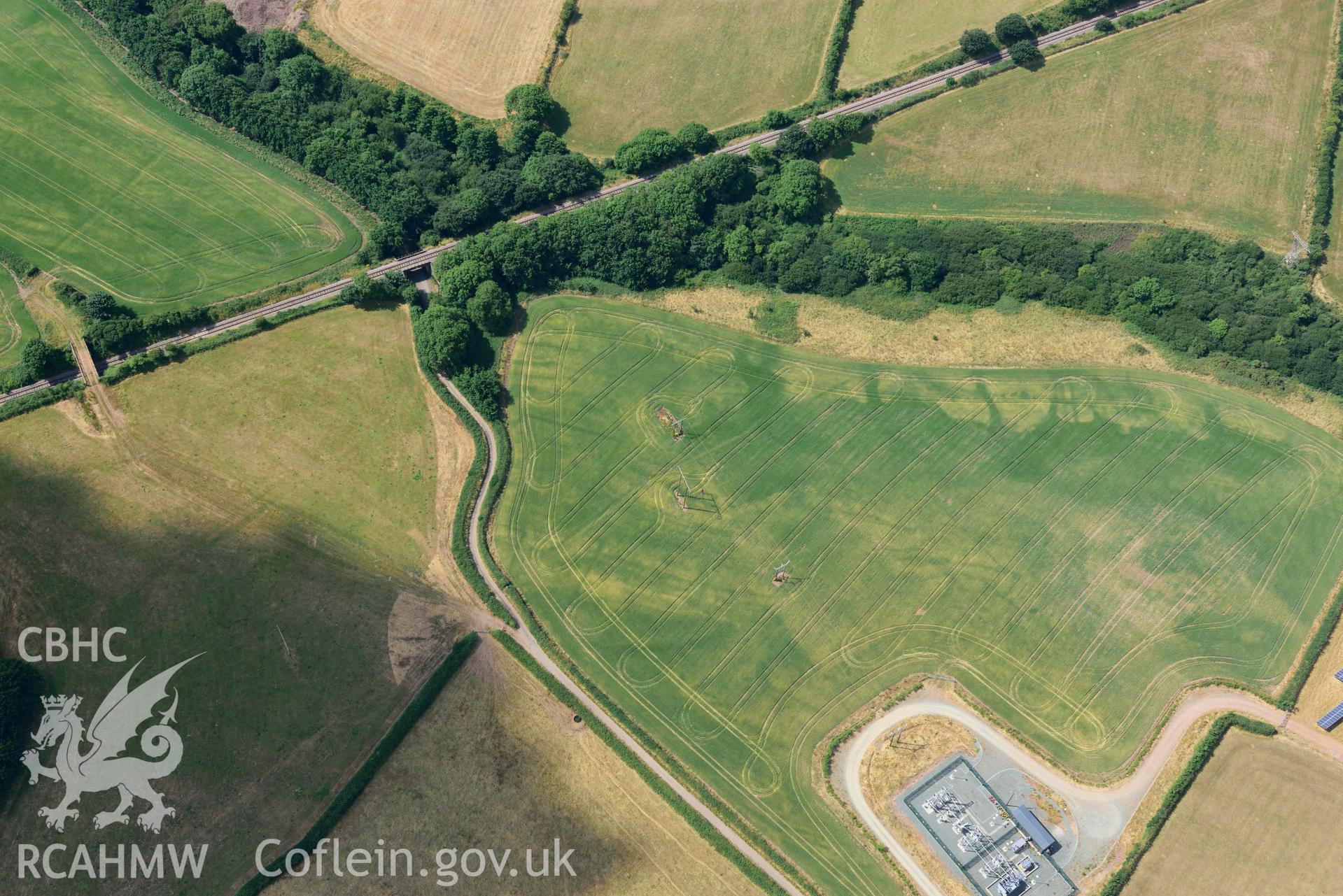 Aerial photography of Thornton, rectangular enlosure or villa enclosure Aerial reconnaissance survey for the CHERISH Project. Crown Copyright: CHERISH PROJECT 2018. Produced with EU funds through the Ireland Wales Co-operation Programme 2014-2020. All material made freely available through the Open Government Licence.