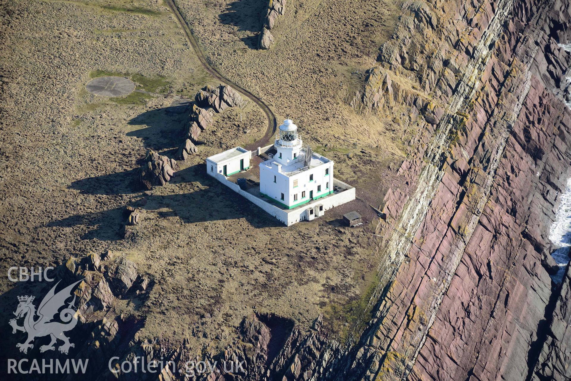 Aerial photo of Skokholm.  Aerial reconnaissance survey for the CHERISH Project. Crown Copyright: CHERISH PROJECT 2018. Produced with EU funds through the Ireland Wales Co-operation Programme 2014-2020. All material made freely available through the Open Government Licence.