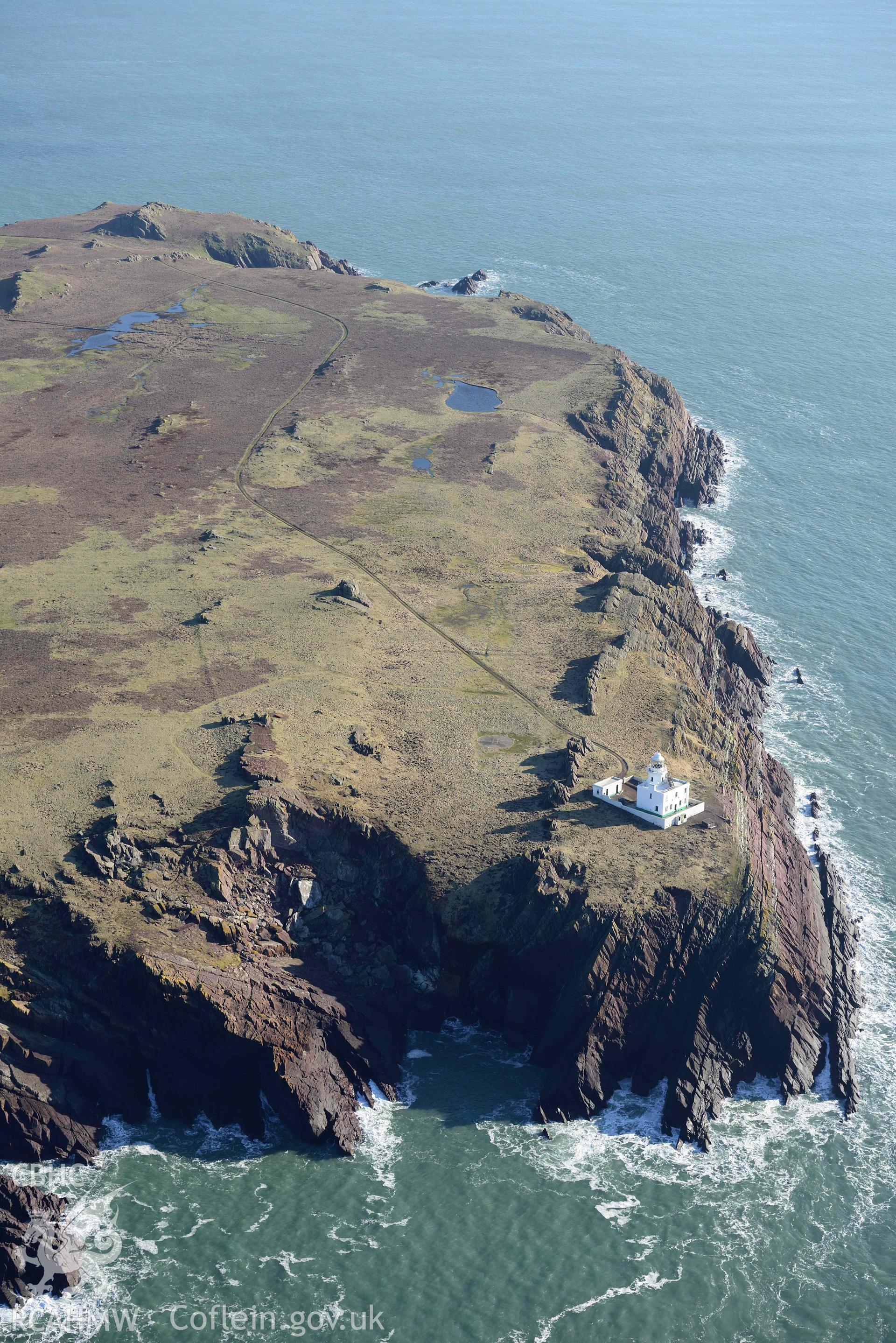 Aerial photo of Skokholm.  Aerial reconnaissance survey for the CHERISH Project. Crown Copyright: CHERISH PROJECT 2018. Produced with EU funds through the Ireland Wales Co-operation Programme 2014-2020. All material made freely available through the Open Government Licence.