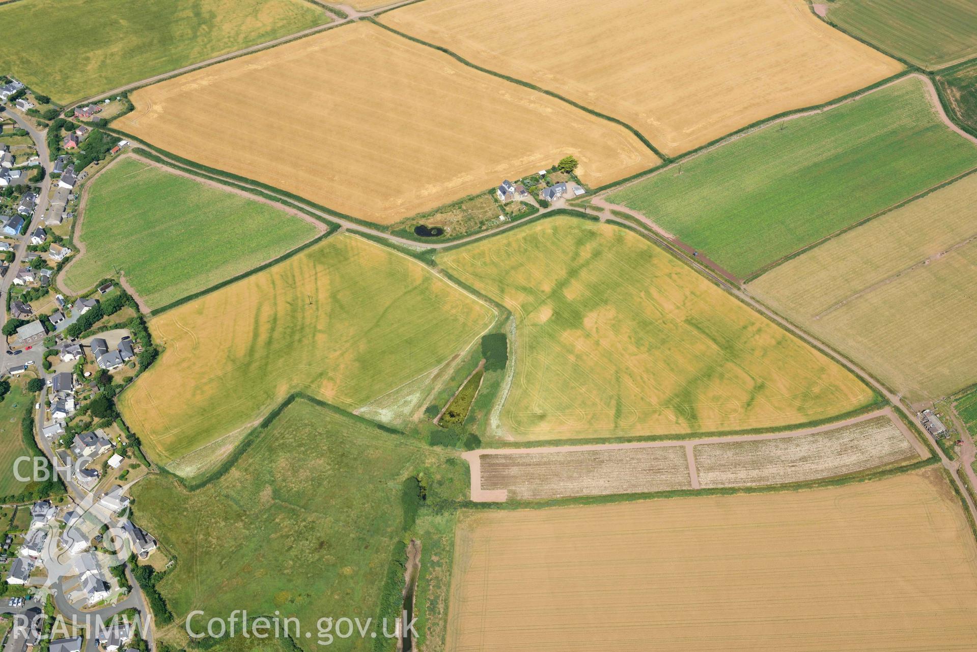 Aerial photography of Marloes village Aerial reconnaissance survey for the CHERISH Project. Crown Copyright: CHERISH PROJECT 2018. Produced with EU funds through the Ireland Wales Co-operation Programme 2014-2020. All material made freely available through the Open Government Licence.