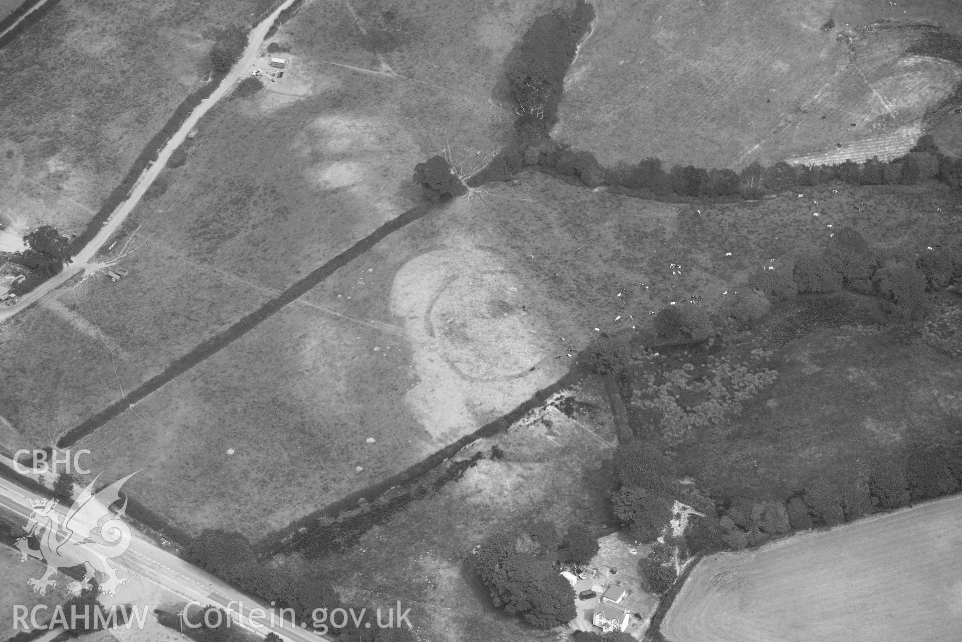 Aerial photograph: Odyn Fach, cropmarks of a defended enclosure. Crown: CHERISH PROJECT 2018. Produced with EU funds through the Ireland Wales Co-operation Programme 2014-2020 (NGR SN646876)