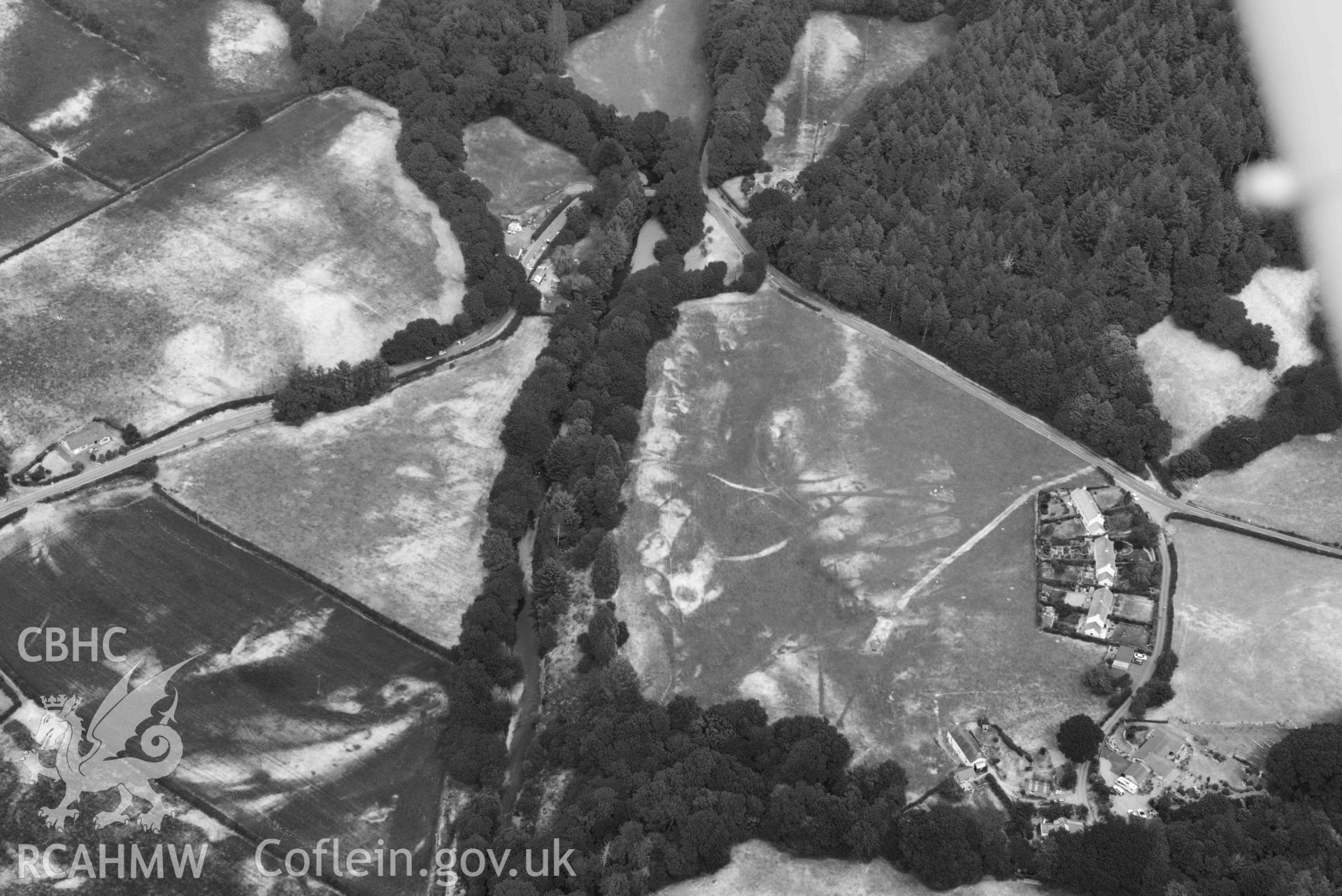 Aerial photograph: Pont Llanafan, various cropmarks. Crown: CHERISH PROJECT 2018. Produced with EU funds through the Ireland Wales Co-operation Programme 2014-2020 (NGR SN685712)