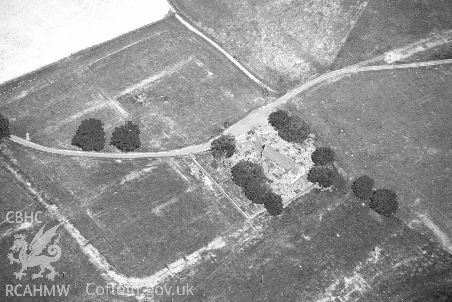Aerial photograph: Caerhun Roman fort, with extensive parchmarks. Detail of fort and internal buildings. Crown: CHERISH PROJECT 2018. Produced with EU funds through the Ireland Wales Co-operation Programme 2014-2020 (NGR: SH776703)