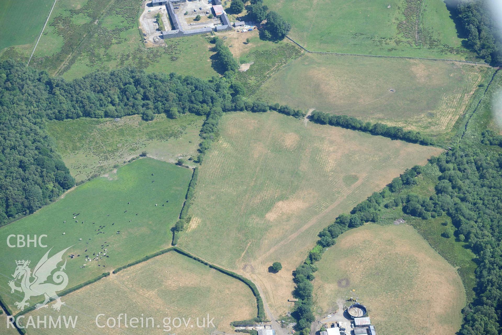 Aerial photograph: Boundary stone near Ty'n-llyn, and wider parchmarks. Crown: CHERISH PROJECT 2018. Produced with EU funds through the Ireland Wales Co-operation Programme 2014-2020 (NGR: SH565670)