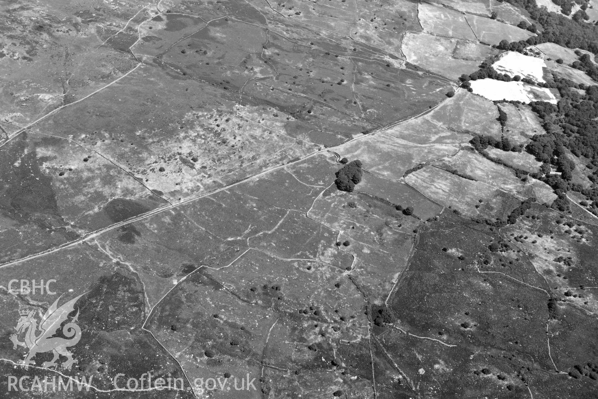 Aerial photograph: Prehistoric field system, Pen-y-parc, Rowen. Crown: CHERISH PROJECT 2018. Produced with EU funds through the Ireland Wales Co-operation Programme 2014-2020 (NGR: SH738716)