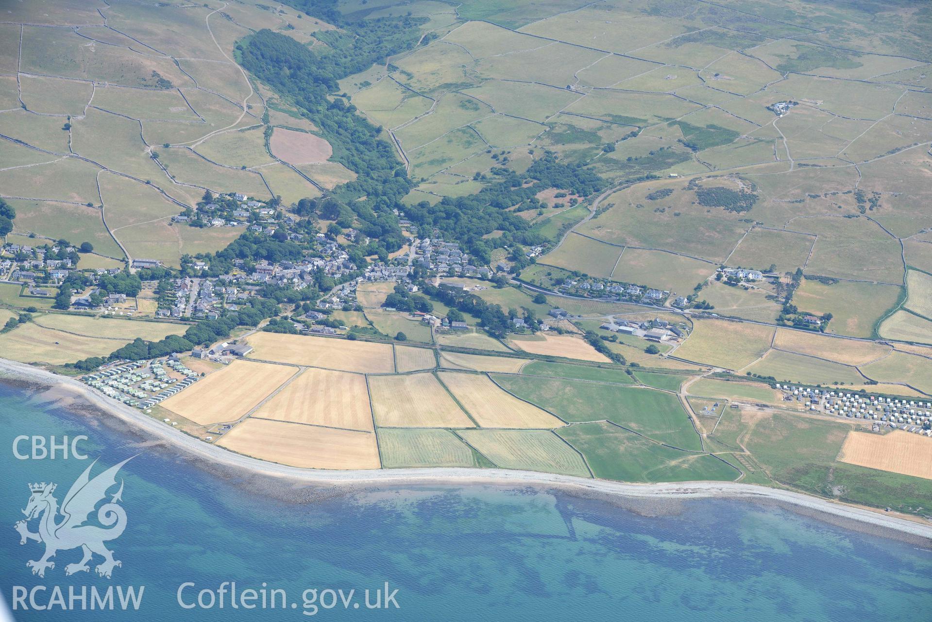 Aerial photograph: Llwyngwril village, view from the sea. Crown: CHERISH PROJECT 2018. Produced with EU funds through the Ireland Wales Co-operation Programme 2014-2020 (NGR SH591095)