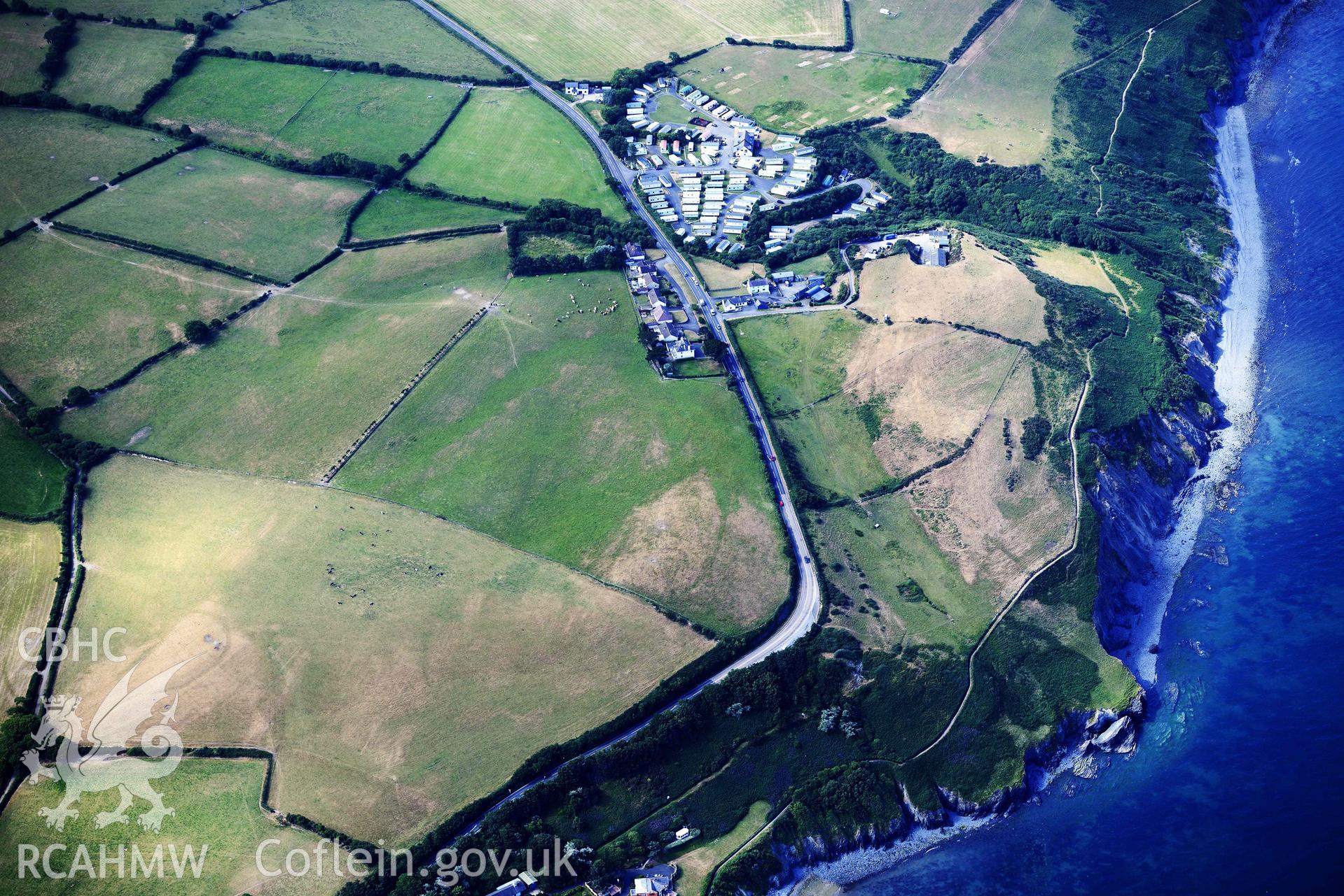 Aerial photograph: Clogfryn defended enclosure, Aberaeron. Crown: CHERISH PROJECT 2018. Produced with EU funds through the Ireland Wales Co-operation Programme 2014-2020 (NGR: SN450623)