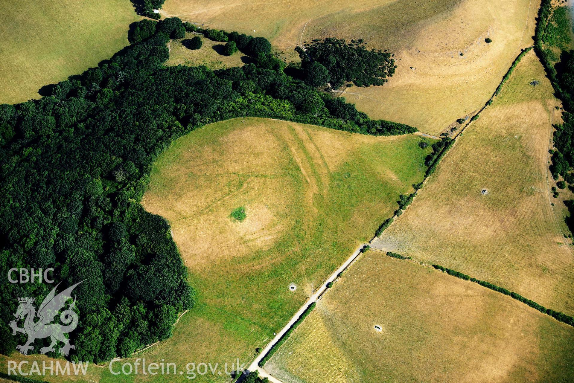 Aerial photograph: Castell Mawr hillfort, with parchmarks. CHERISH PROJECT 2018. Produced with EU funds through the Ireland Wales Co-operation Programme 2014-2020 (NGR: SN537686)