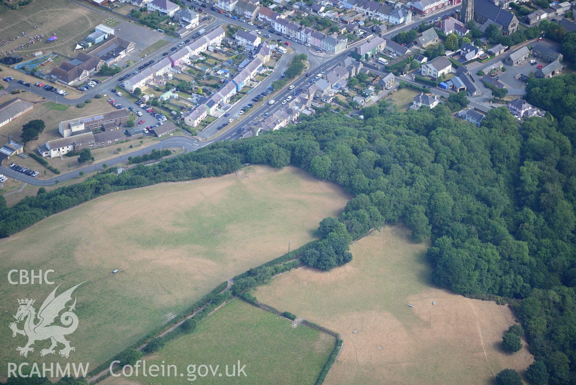 Aerial photograph: Aberaeron, ill-defined parchmarks on ridge above town, view from south-west. Crown: CHERISH PROJECT 2018. Produced with EU funds through the Ireland Wales Co-operation Programme 2014-2020 (NGR: SN455625)