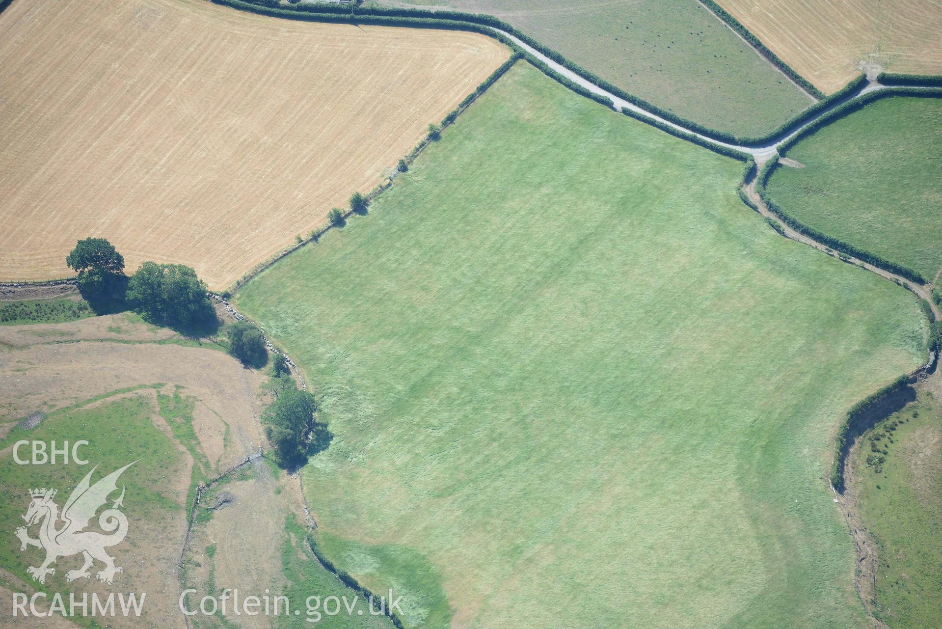 Aerial photograph: Dyffryn Dysynni, Tyn y Bryn cropmark enclosure. Crown: CHERISH PROJECT 2018. Produced with EU funds through the Ireland Wales Co-operation Programme 2014-2020 (NGR: SH657081)