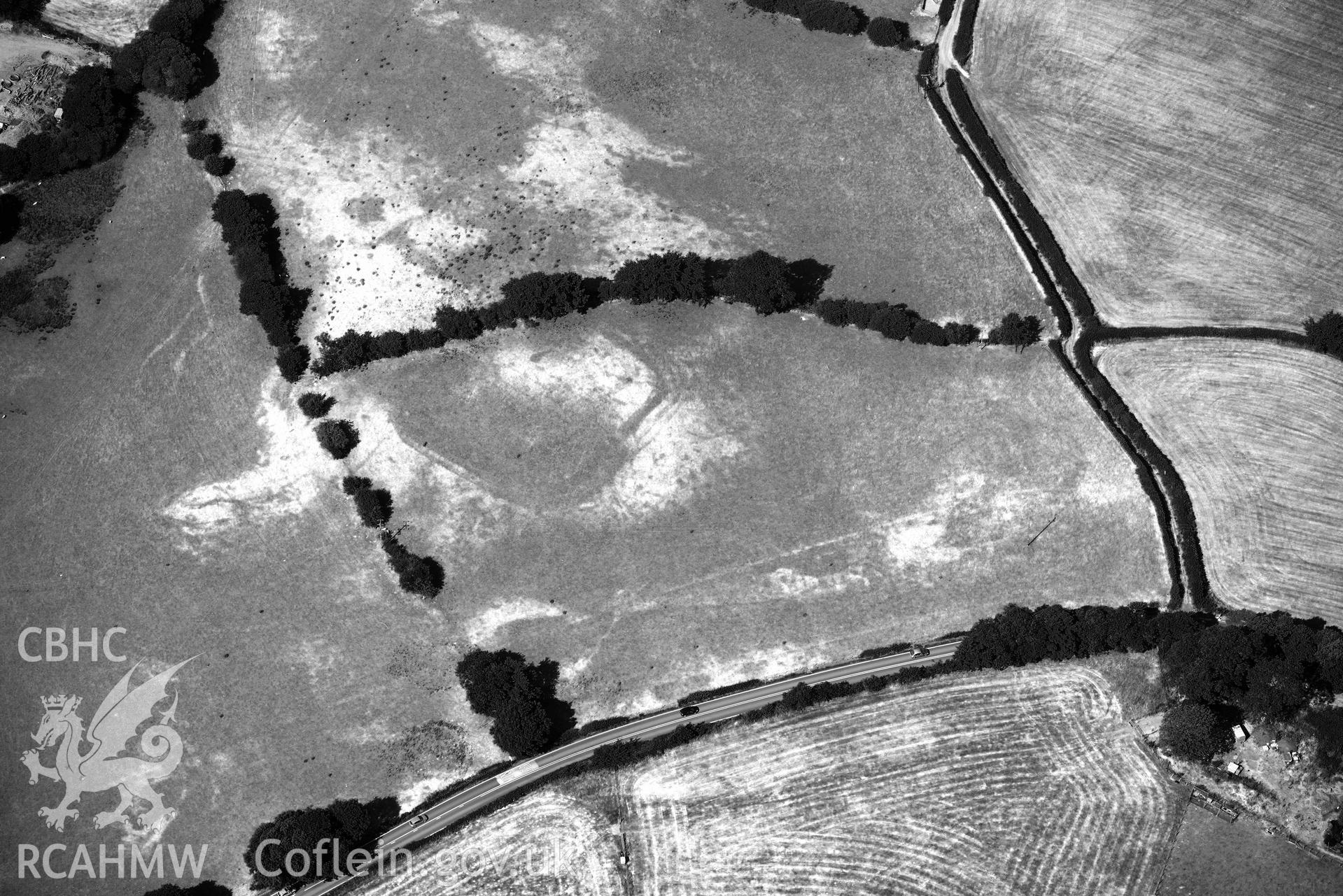 Aerial photograph: Erglodd Roman fortlet, cropmark. Crown: CHERISH PROJECT 2018. Produced with EU funds through the Ireland Wales Co-operation Programme 2014-2020 (NGR: SN652903)