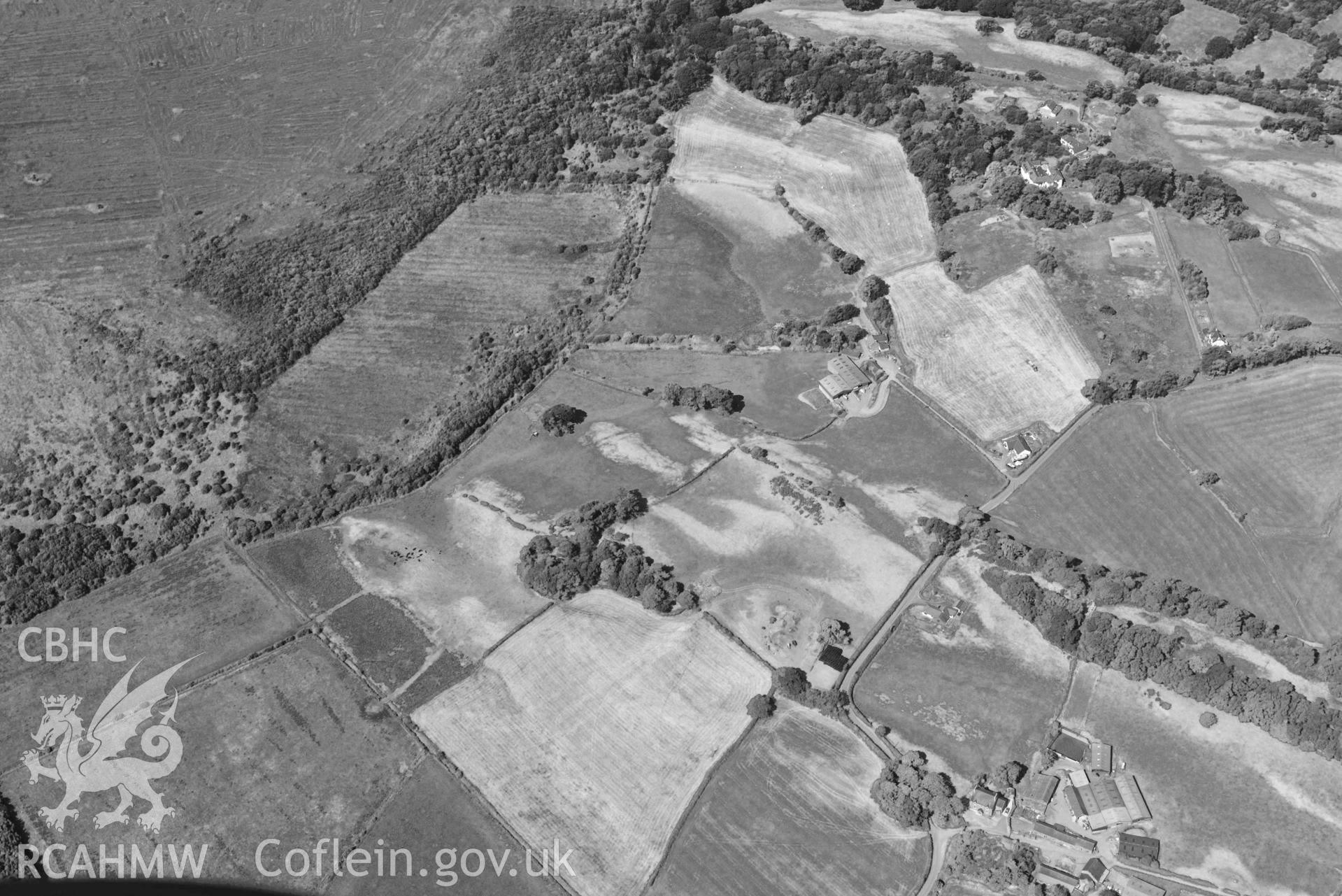 Aerial photograph: Parchmarks at Gelli, Llangynfelin, view from east. Crown: CHERISH PROJECT 2018. Produced with EU funds through the Ireland Wales Co-operation Programme 2014-2020 (NGR: SN647916)