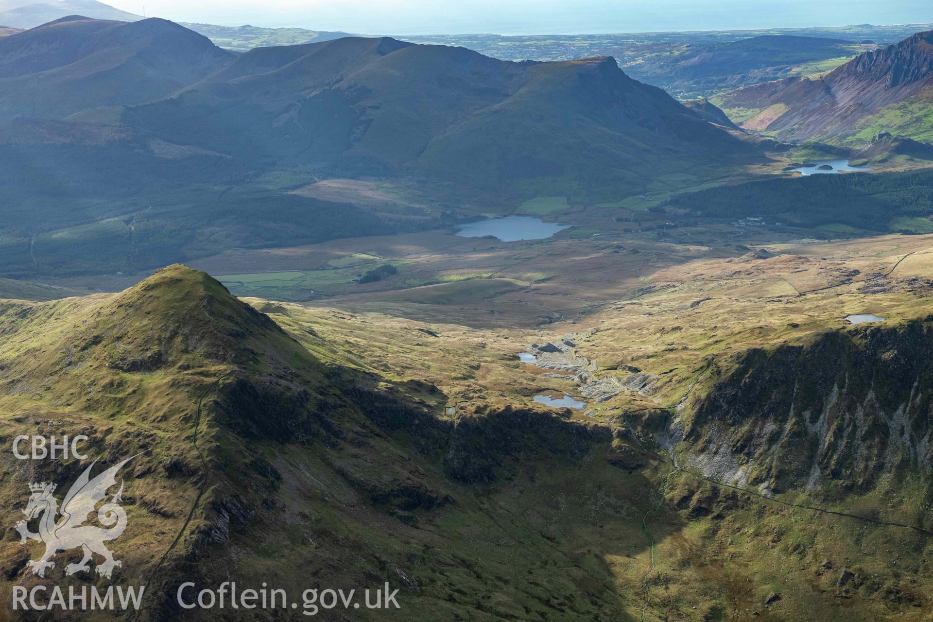 Bwlch Cwmllan slate quarry, view looking west through mountain gap with Yr Aran