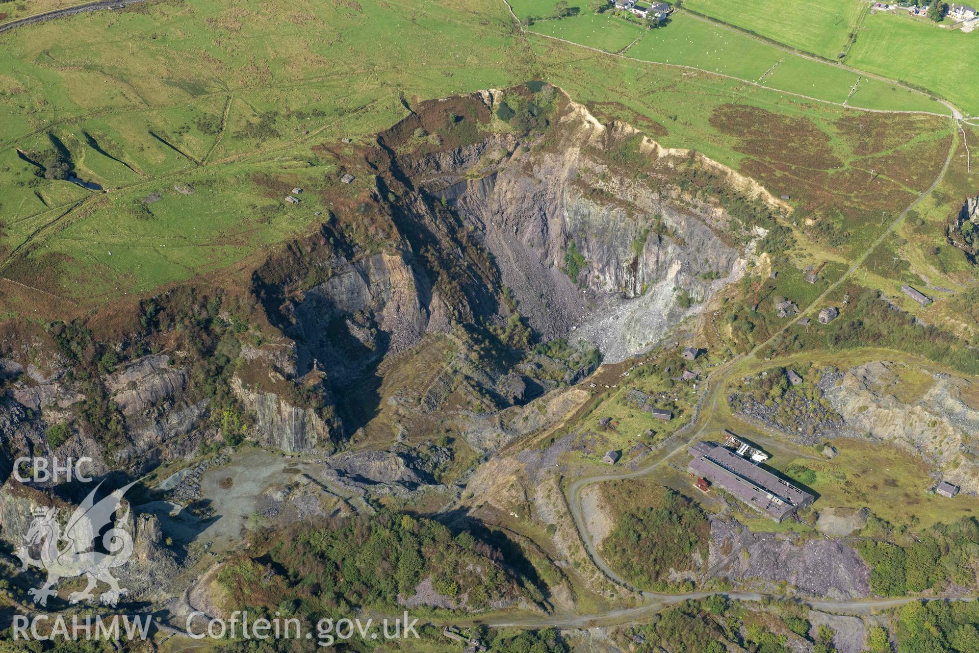 Pen yr Orsedd slate quarry, with blondins, view from south